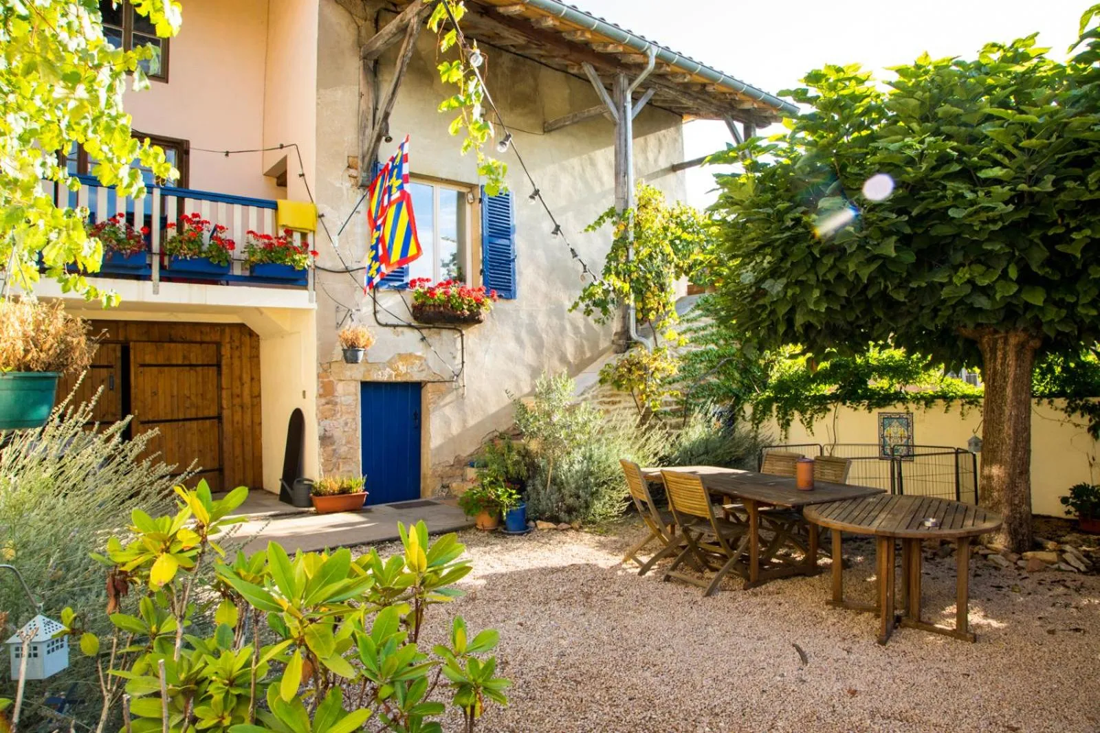 Patio in Les Portails Bleus