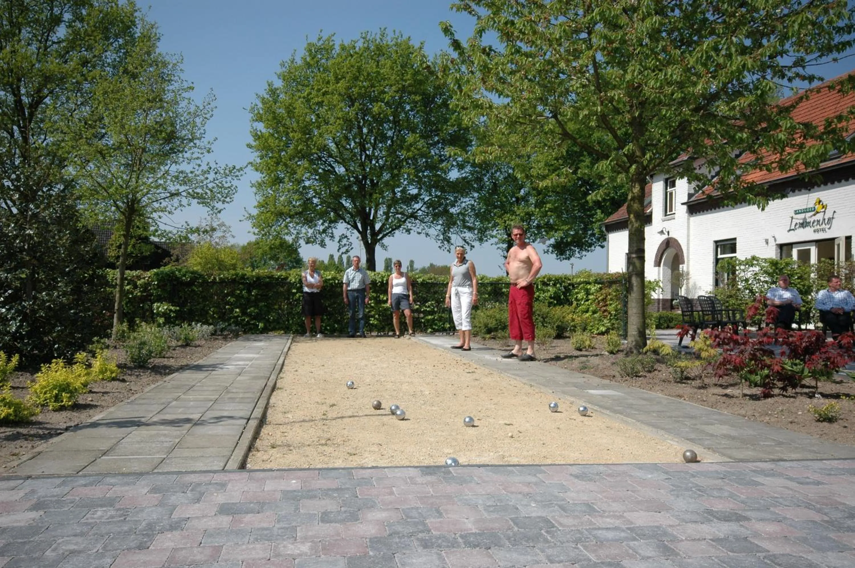 Evening entertainment in Hotel Lemmenhof