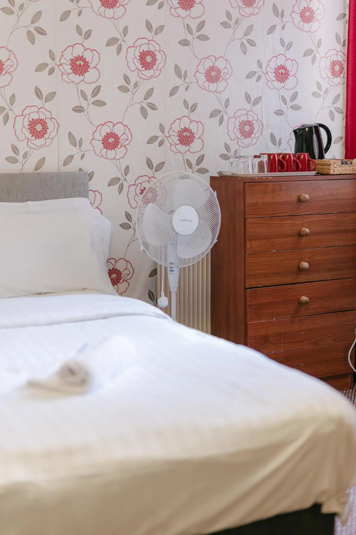 Bedroom in The Chimes on the Sea