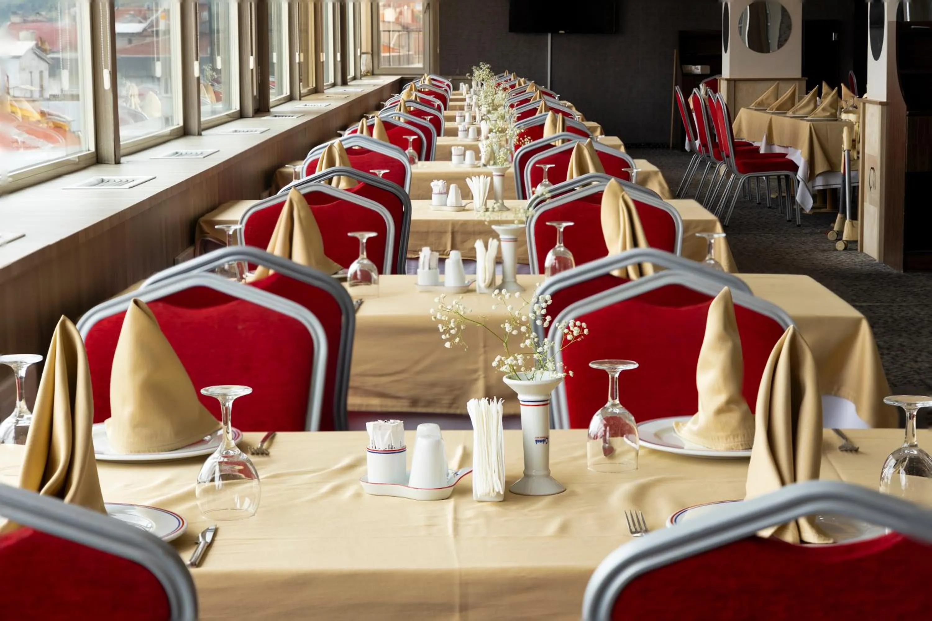 Restaurant/places to eat in Afyon MCG Marble Hotel