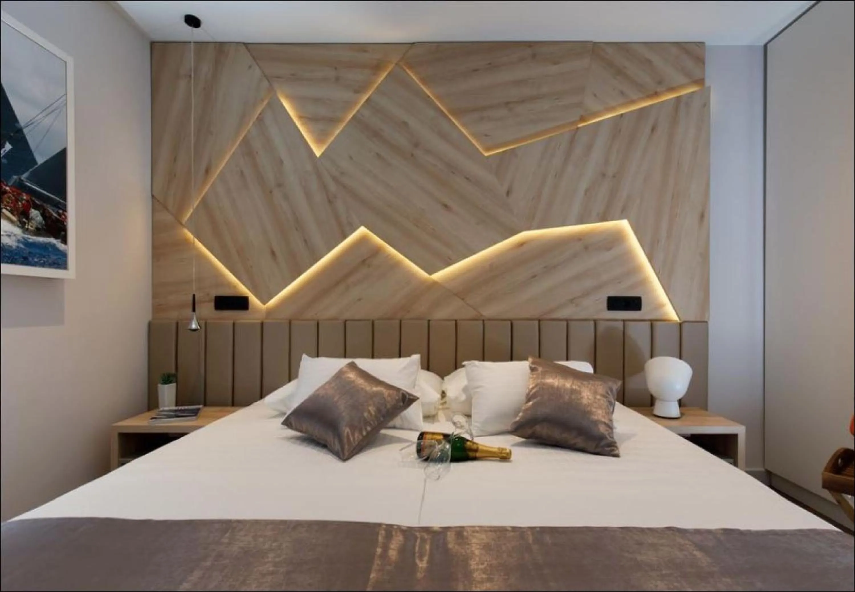 Photo of the whole room, Bed in Sailor Boutique Rooms