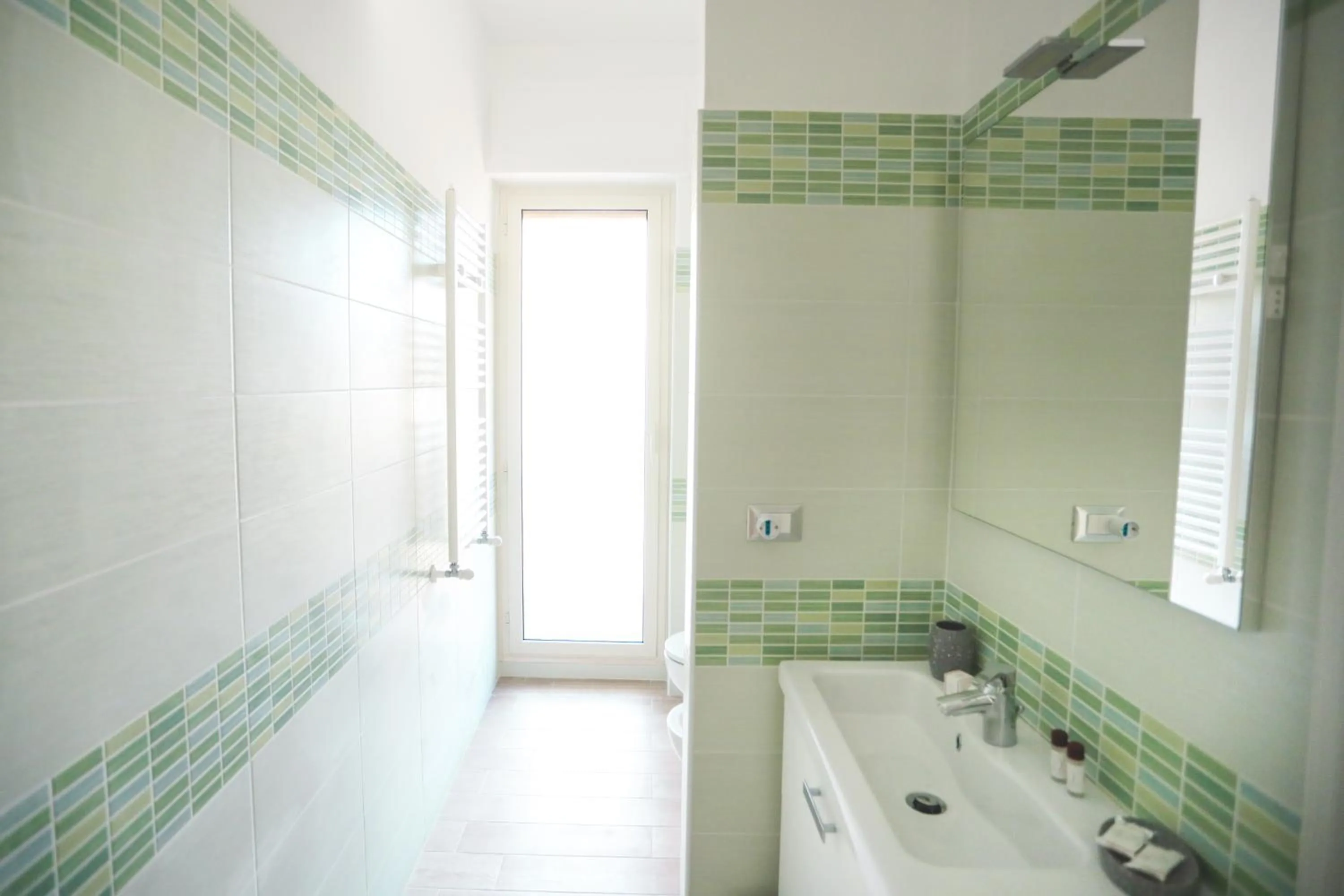 Il Viaggiatore Via Rimini Serapo