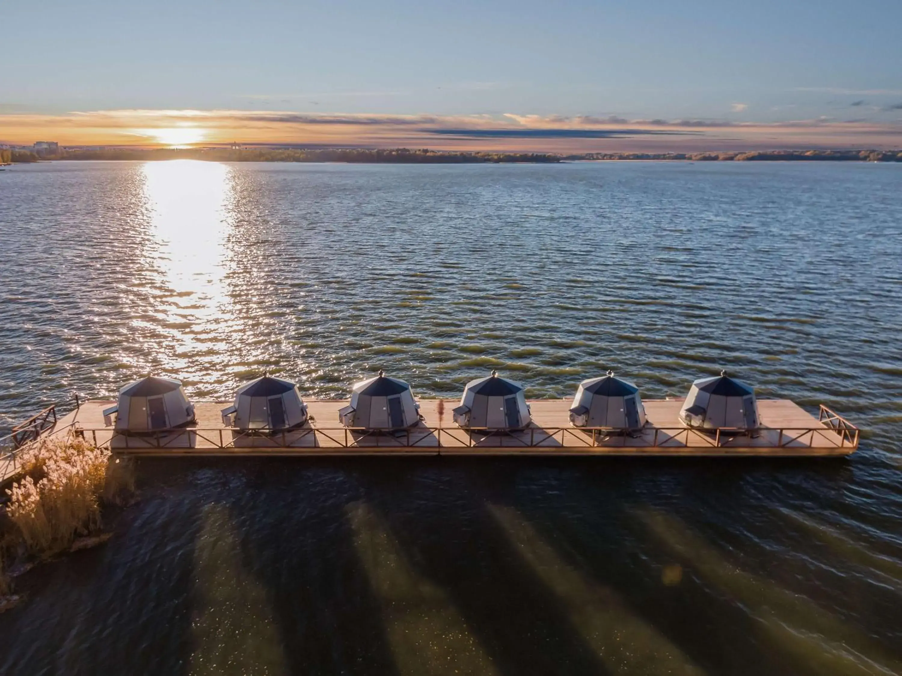 Property building in Hilton Helsinki Kalastajatorppa Property building in Hilton Helsinki Kalastajatorppa