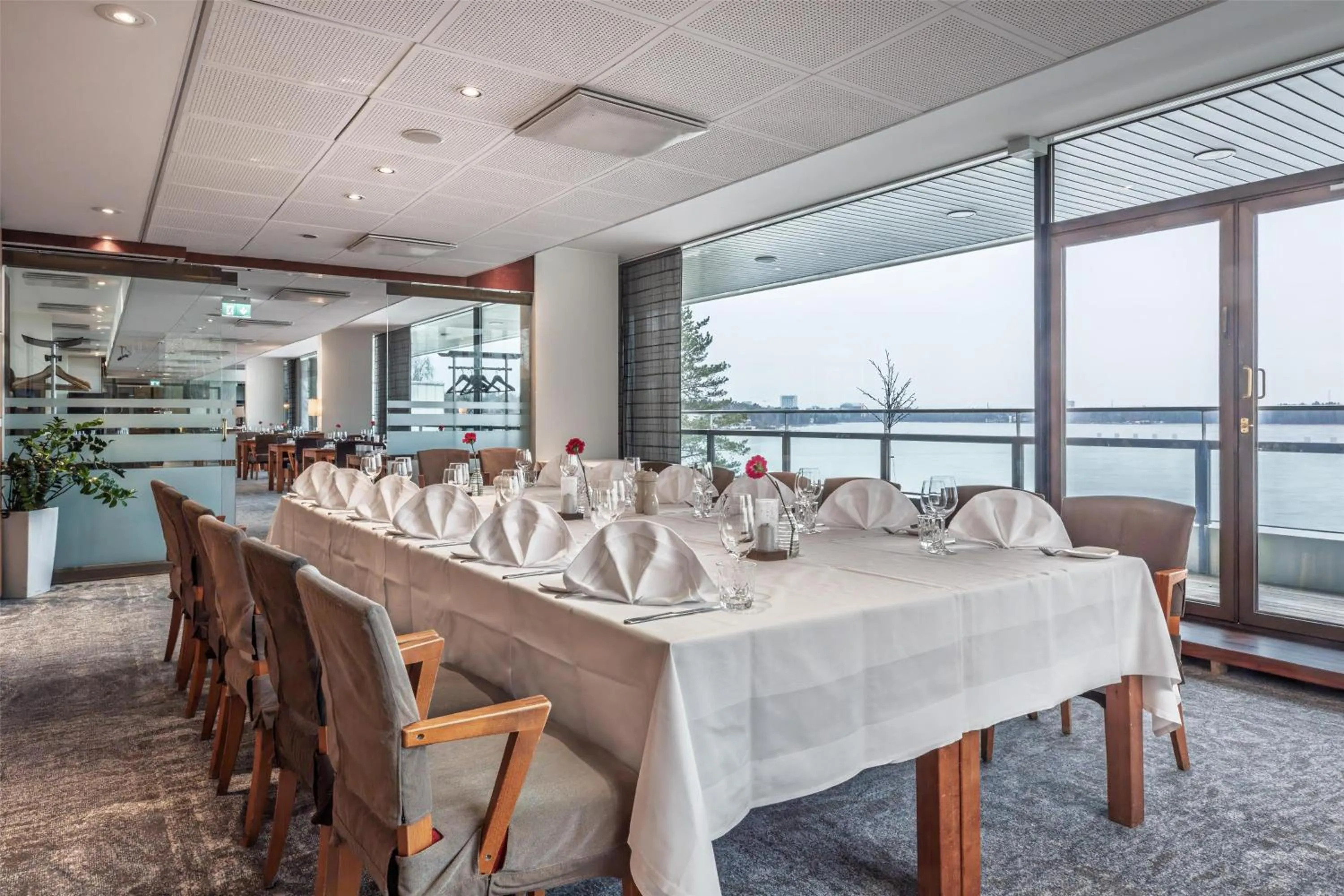 Restaurant/places to eat in Hilton Helsinki Kalastajatorppa