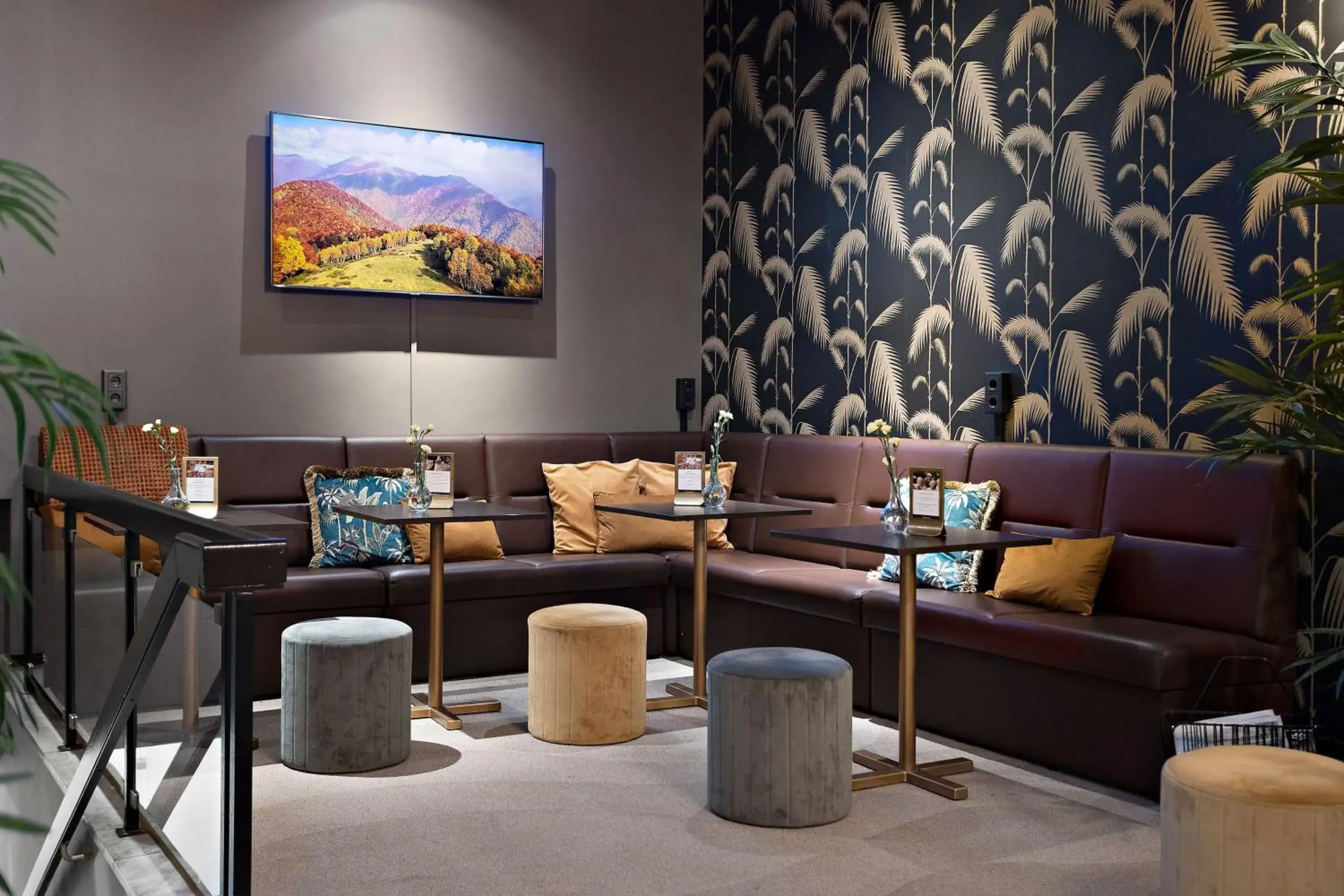 Lobby or reception in Palm Tree Hotel, Best Western Signature Collection Lobby or reception in Palm Tree Hotel, Best Western Signature Collection