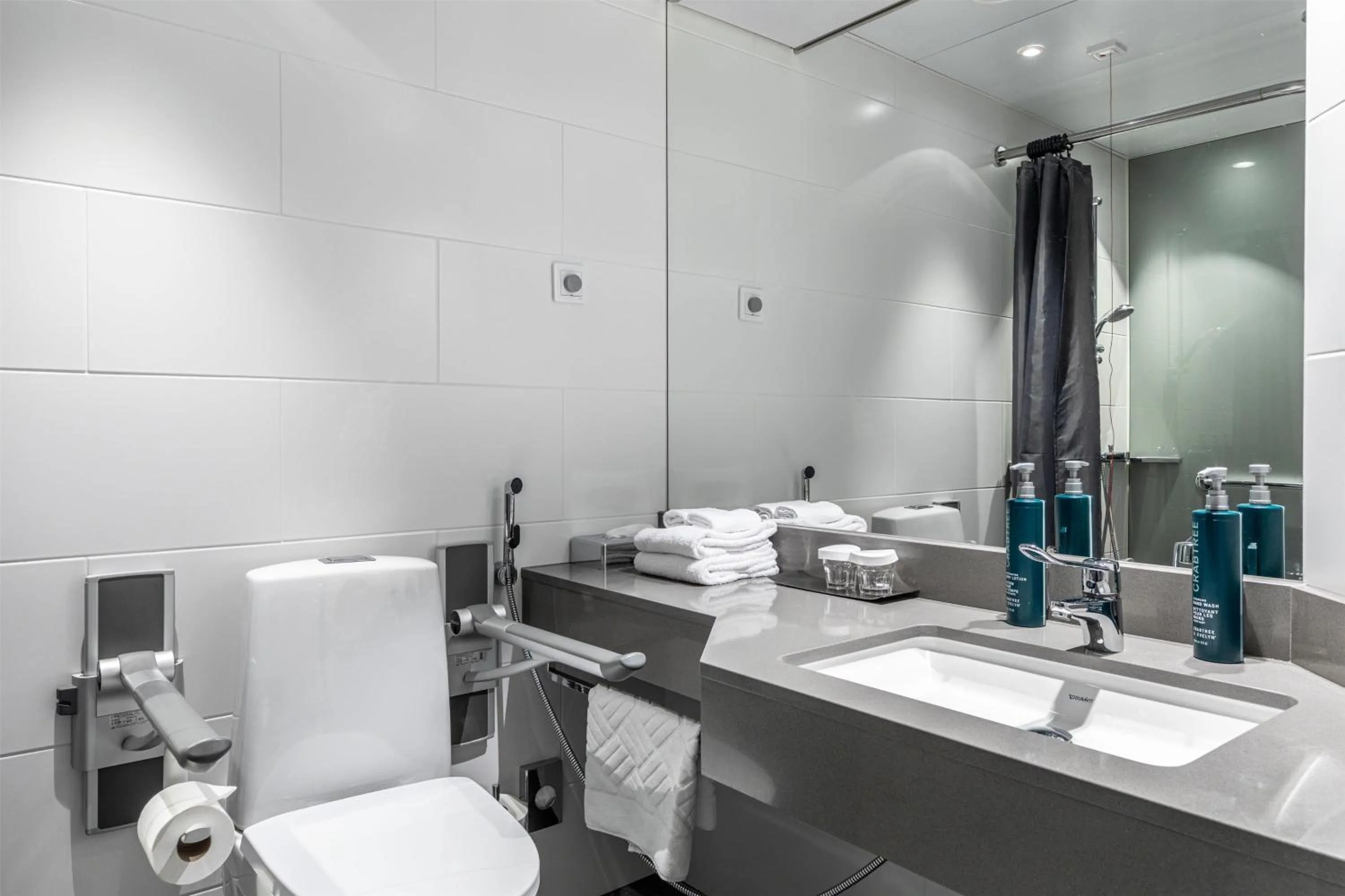 Bathroom in Hilton Helsinki Strand