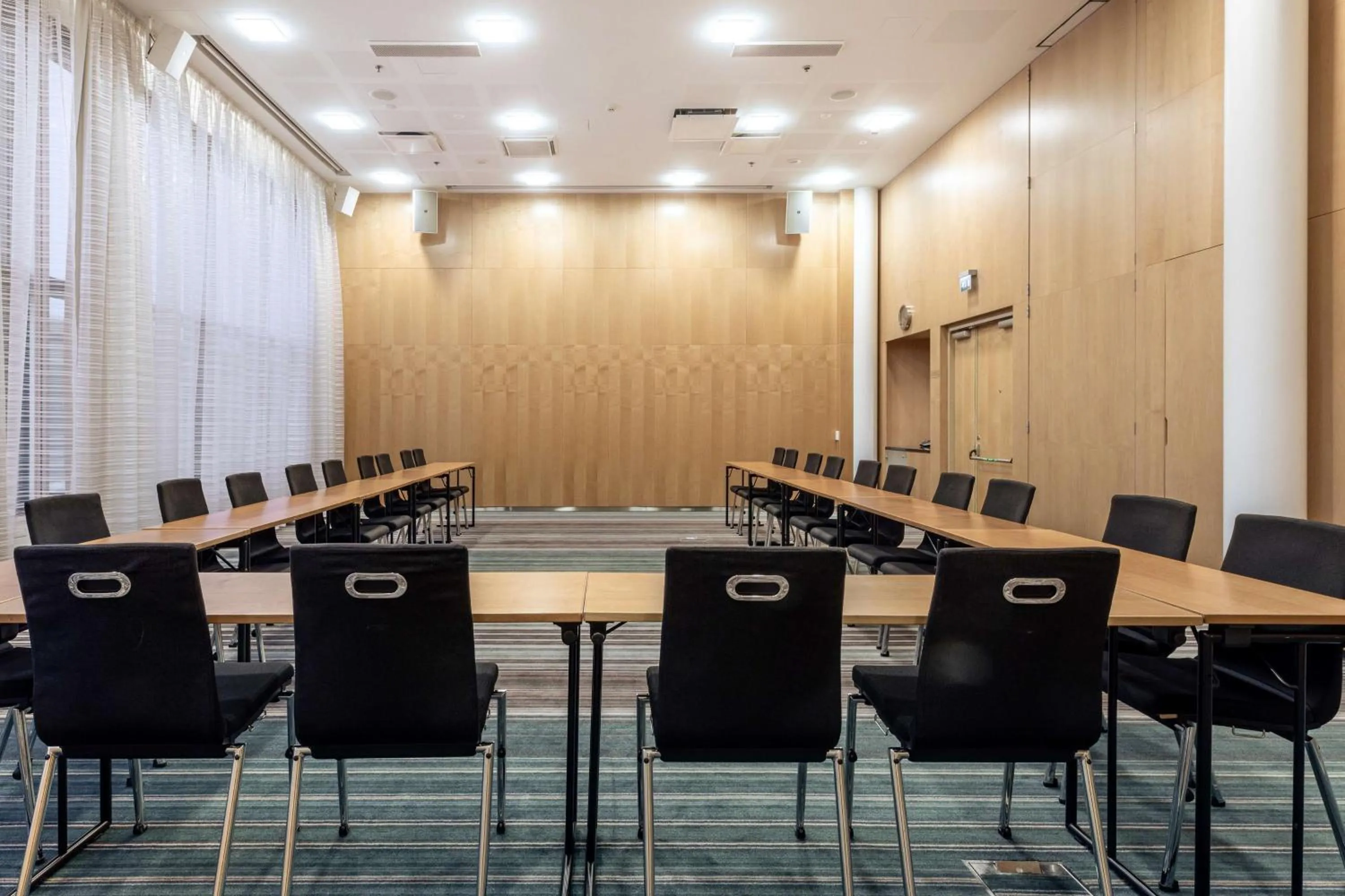 Meeting/conference room in Hilton Helsinki Airport
