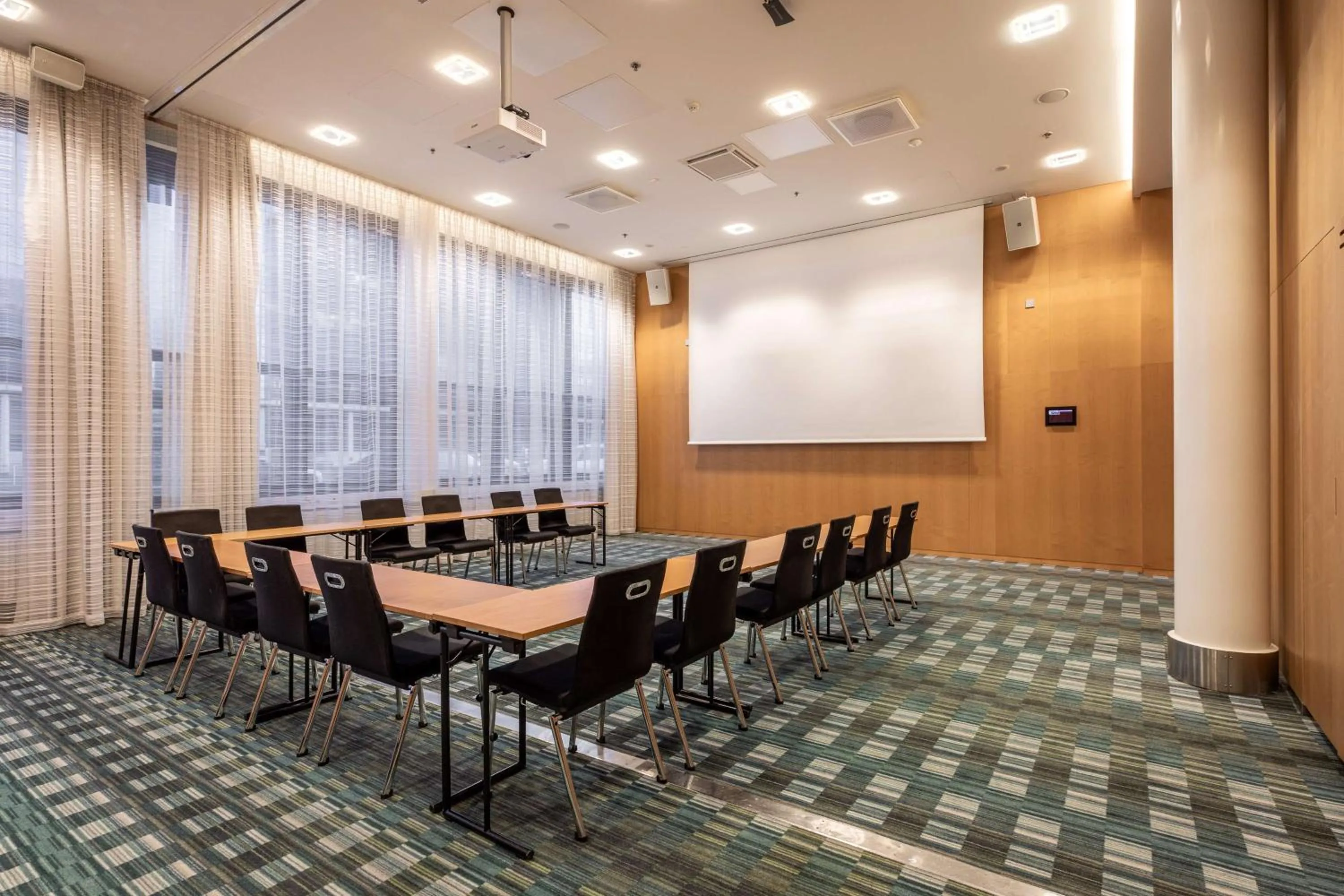 Meeting/conference room in Hilton Helsinki Airport