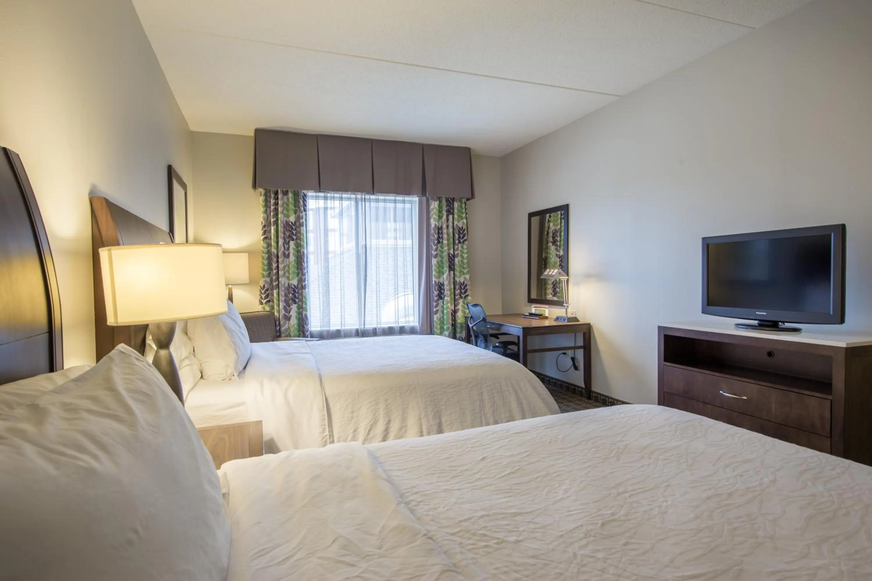 Bed in Hilton Garden Inn Raleigh Cary