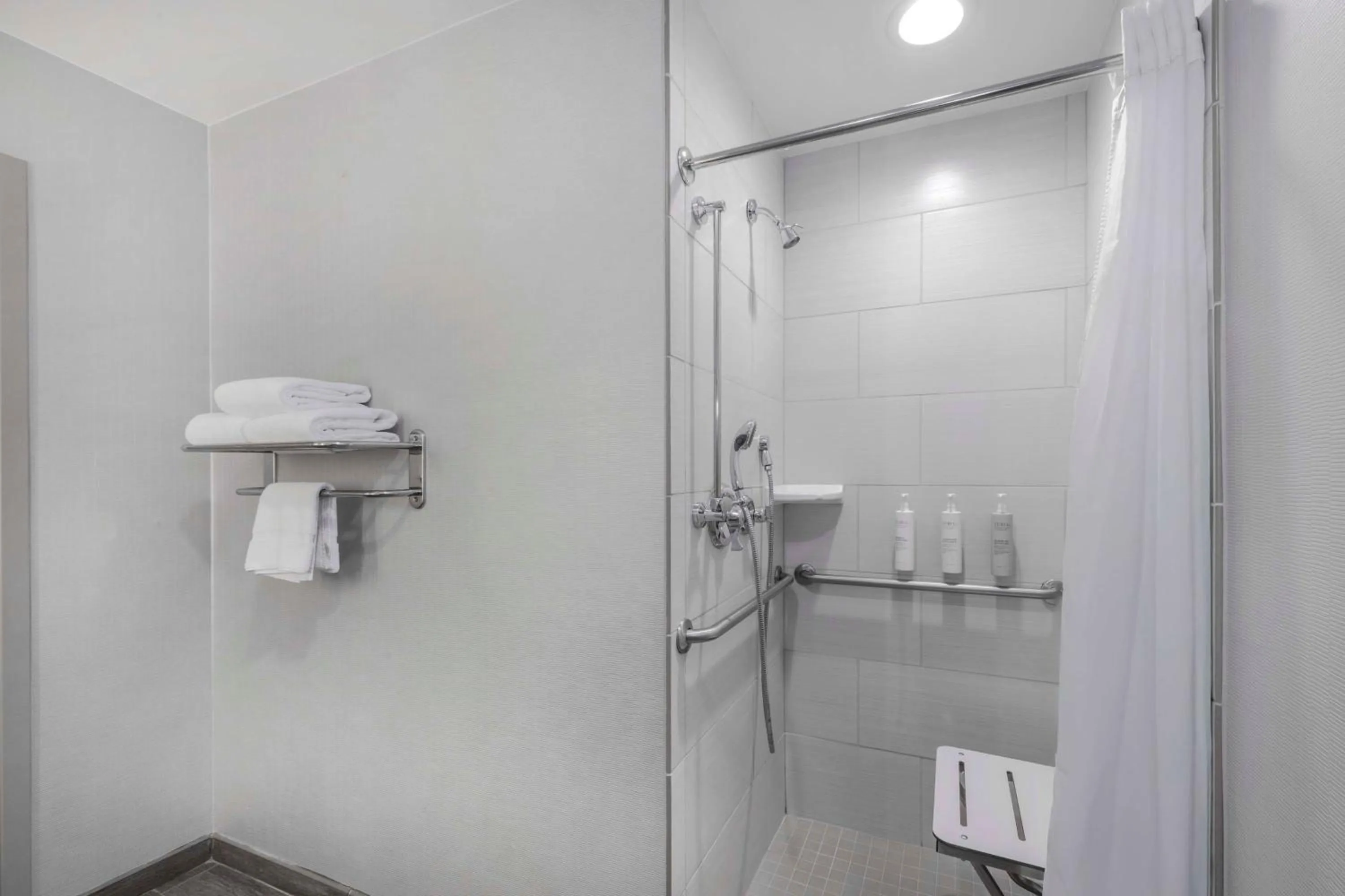 Bathroom in Hilton Garden Inn Raleigh Cary