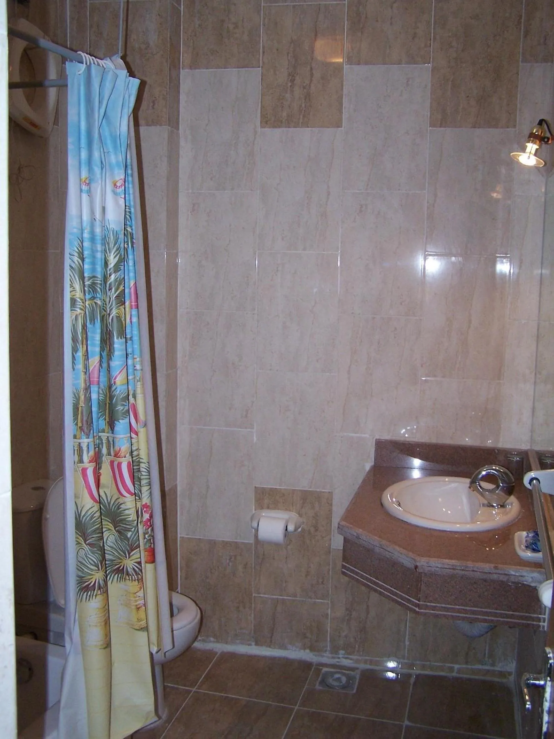 Shower in Eiffel Hotel Hurghada