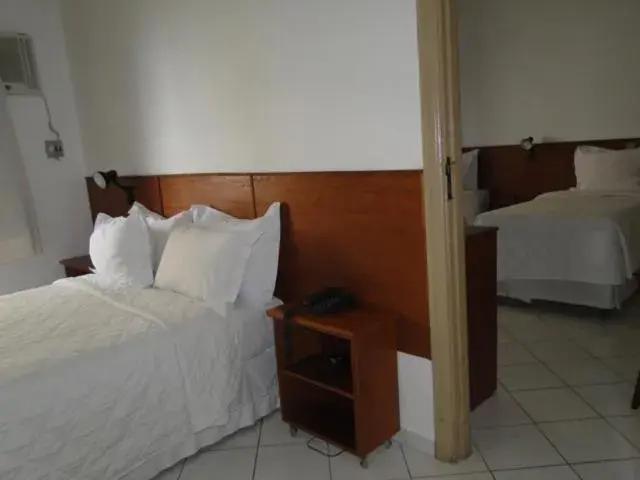 Family Room with Bathroom in Atlântico Hotel Family Room with Bathroom in Atlântico Hotel