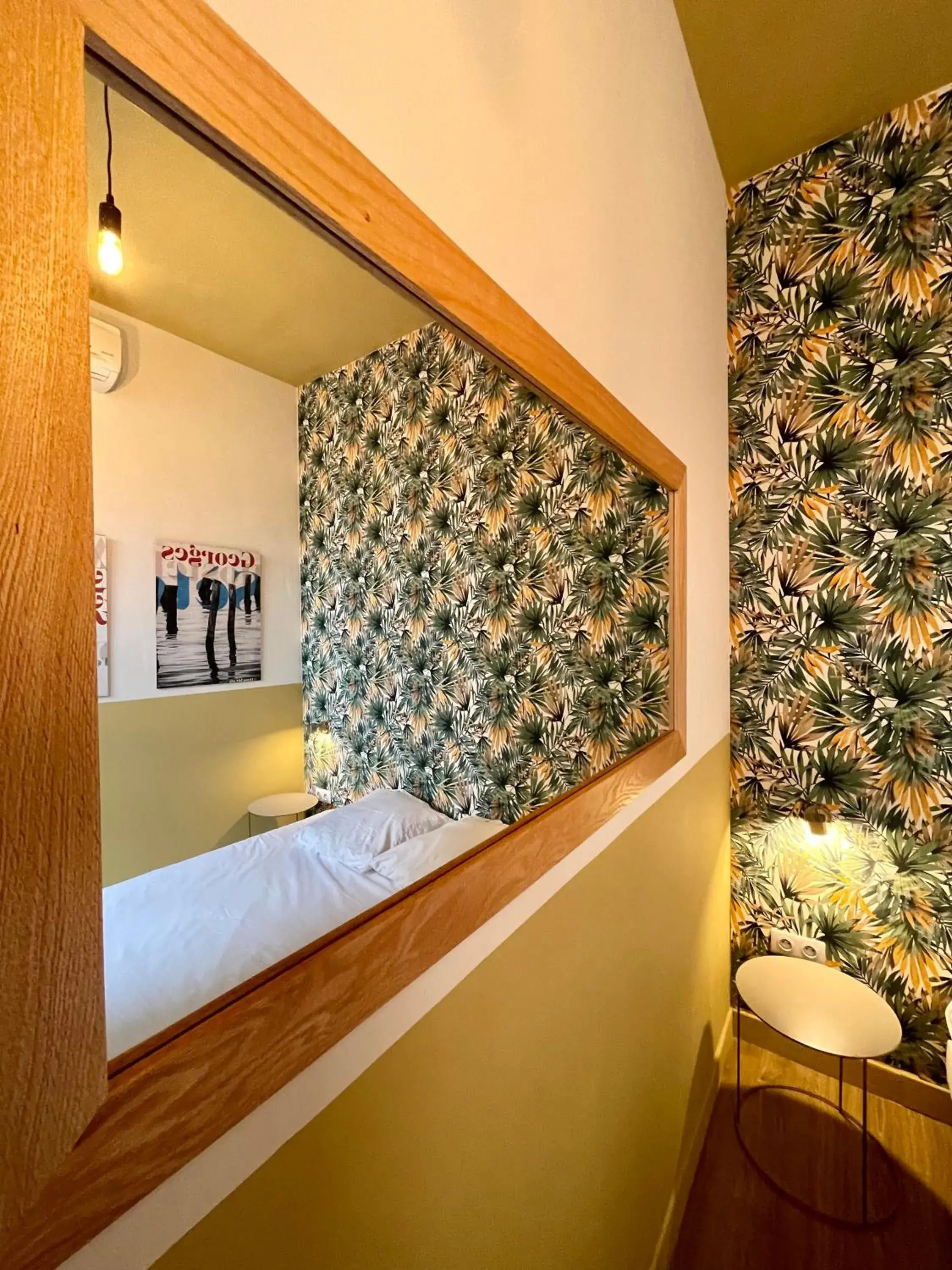 Standard Double Room with Shared Bathroom in Georges Hostel & Café Standard Double Room with Shared Bathroom in Georges Hostel & Café