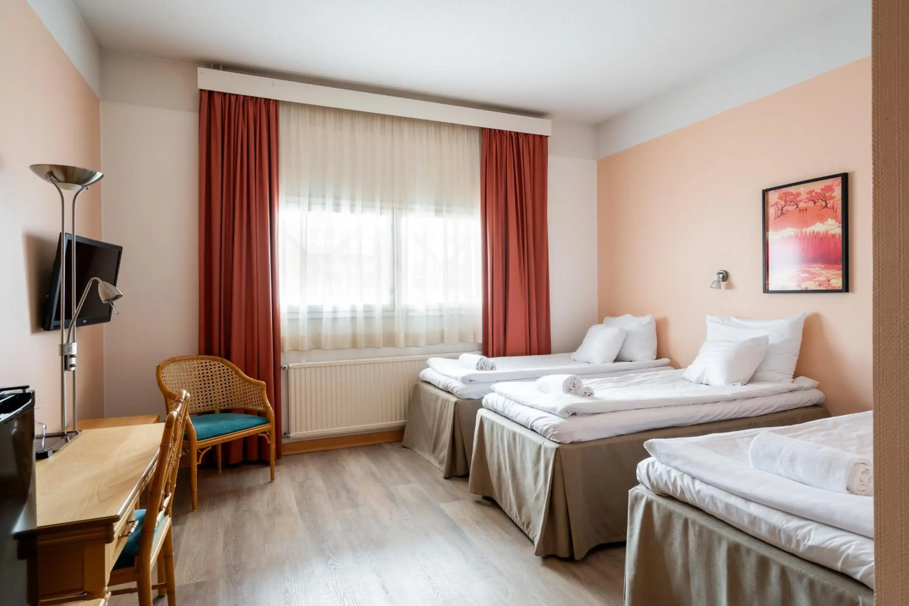 Standard Triple Room in Hiisi Hotel Turku Seaport Standard Triple Room in Hiisi Hotel Turku Seaport