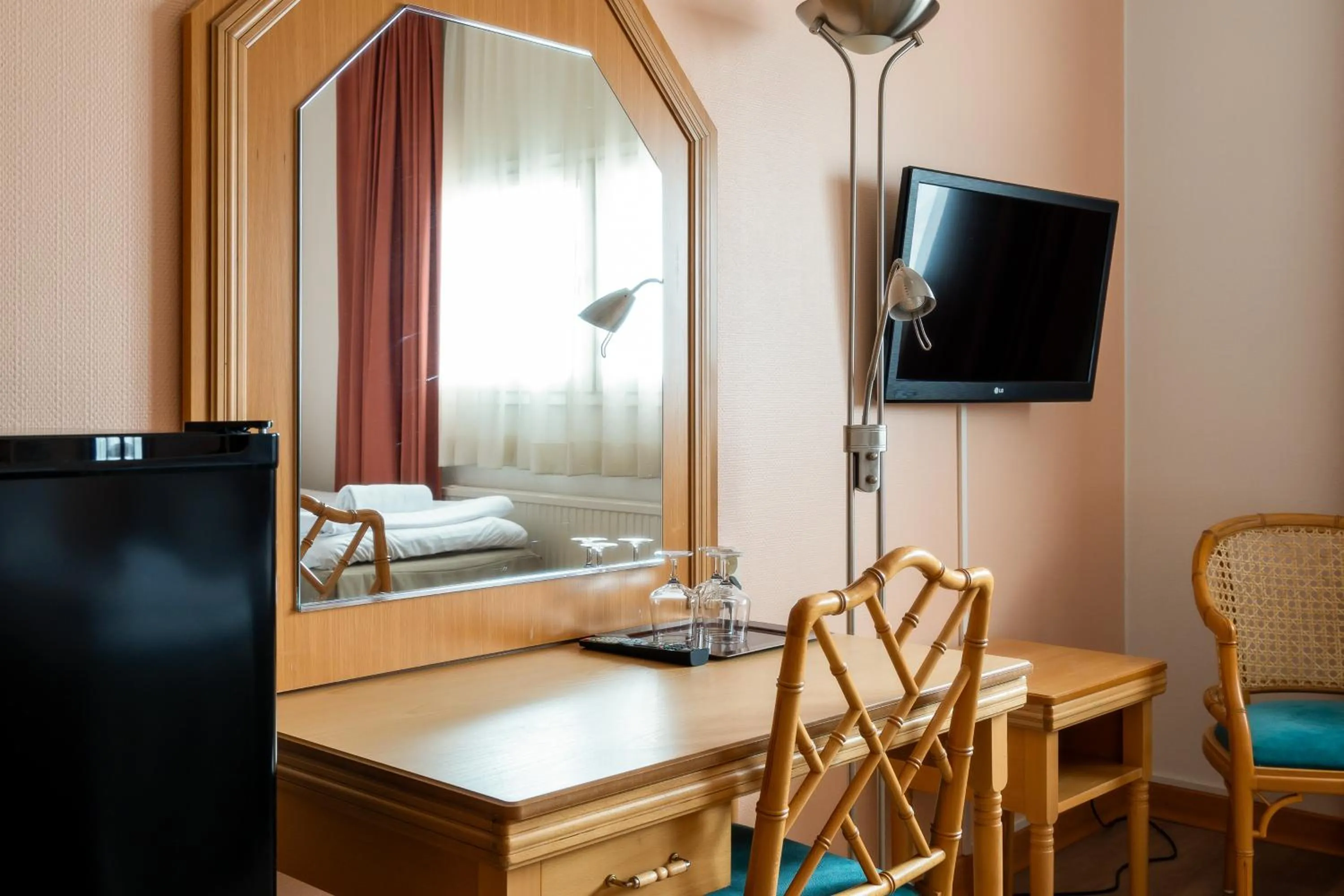 TV and multimedia, Bed in Hiisi Hotel Turku Seaport