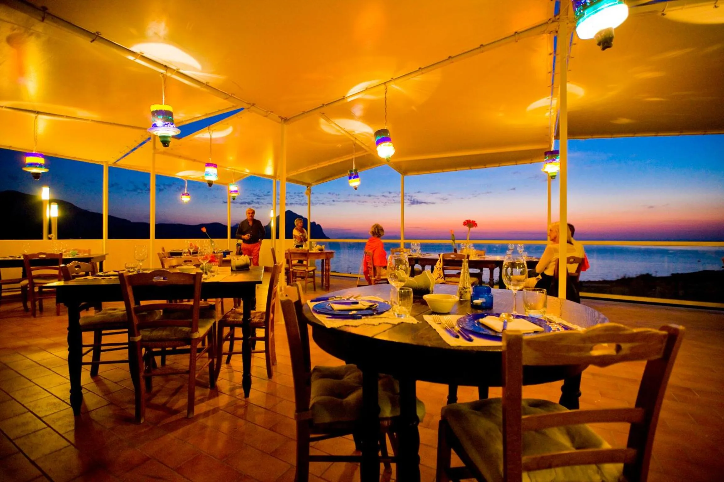 Restaurant/places to eat in Hotel Pocho