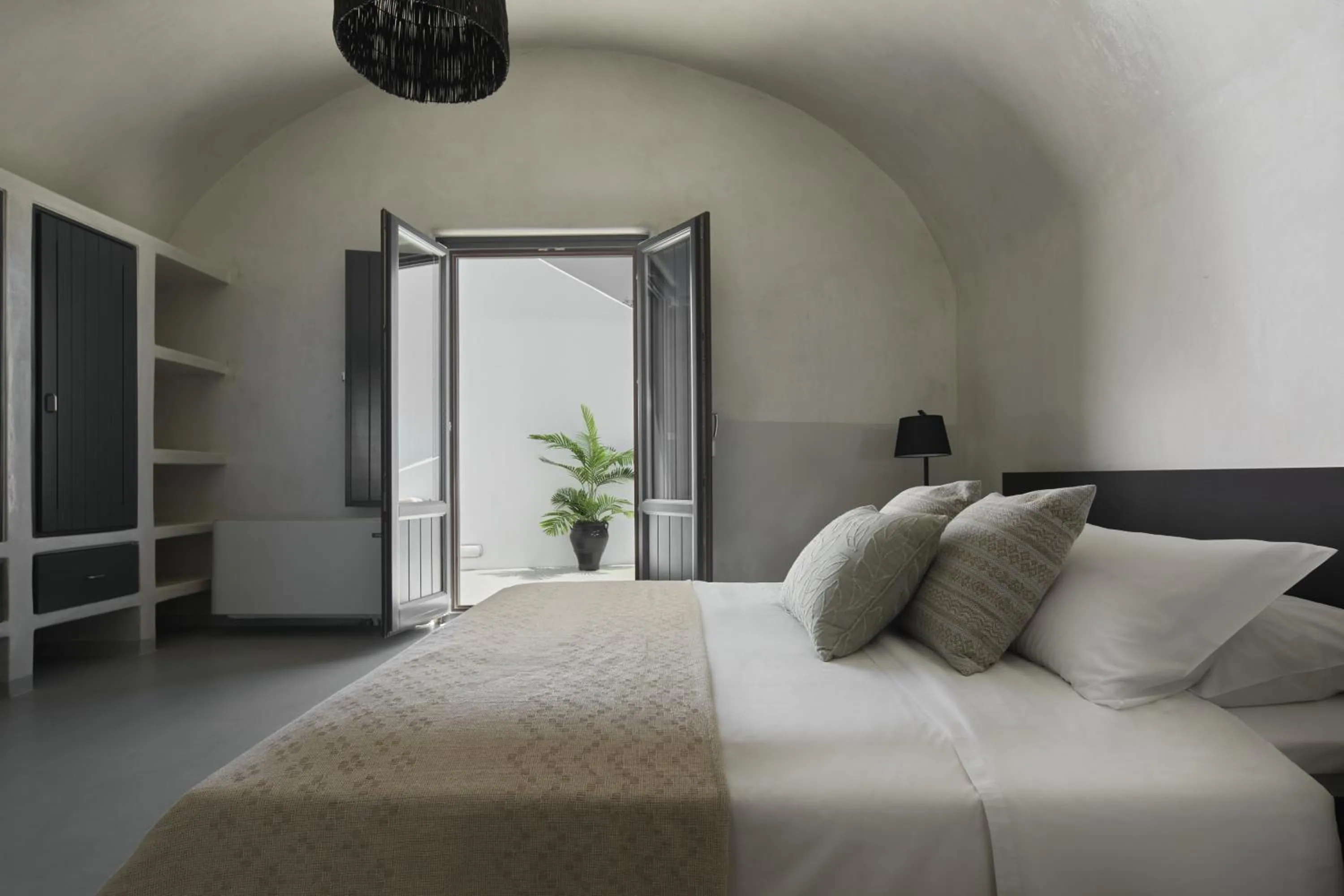 Bed in Santorini Princess Spa Hotel