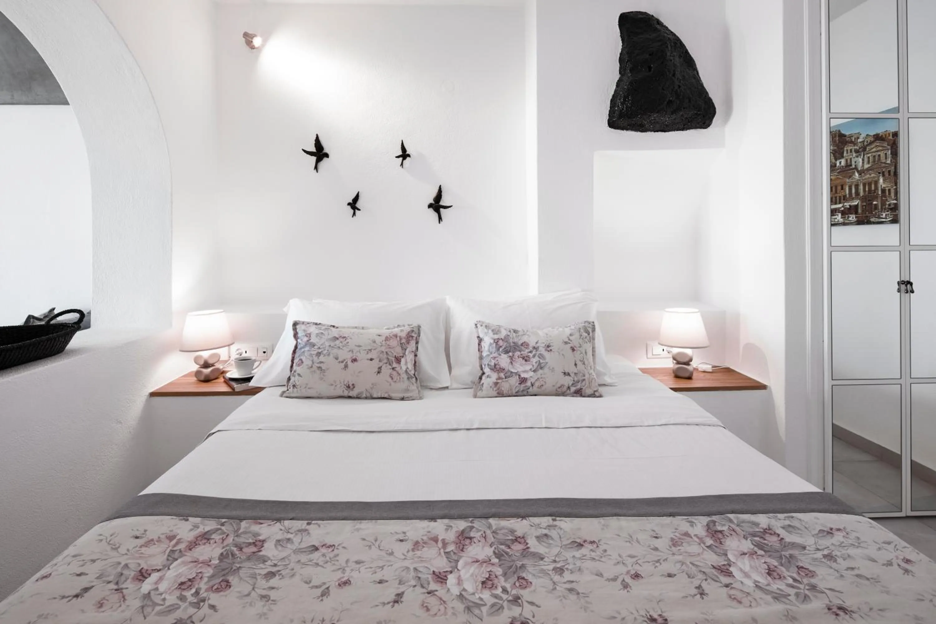 Bed in Santorini Princess Spa Hotel