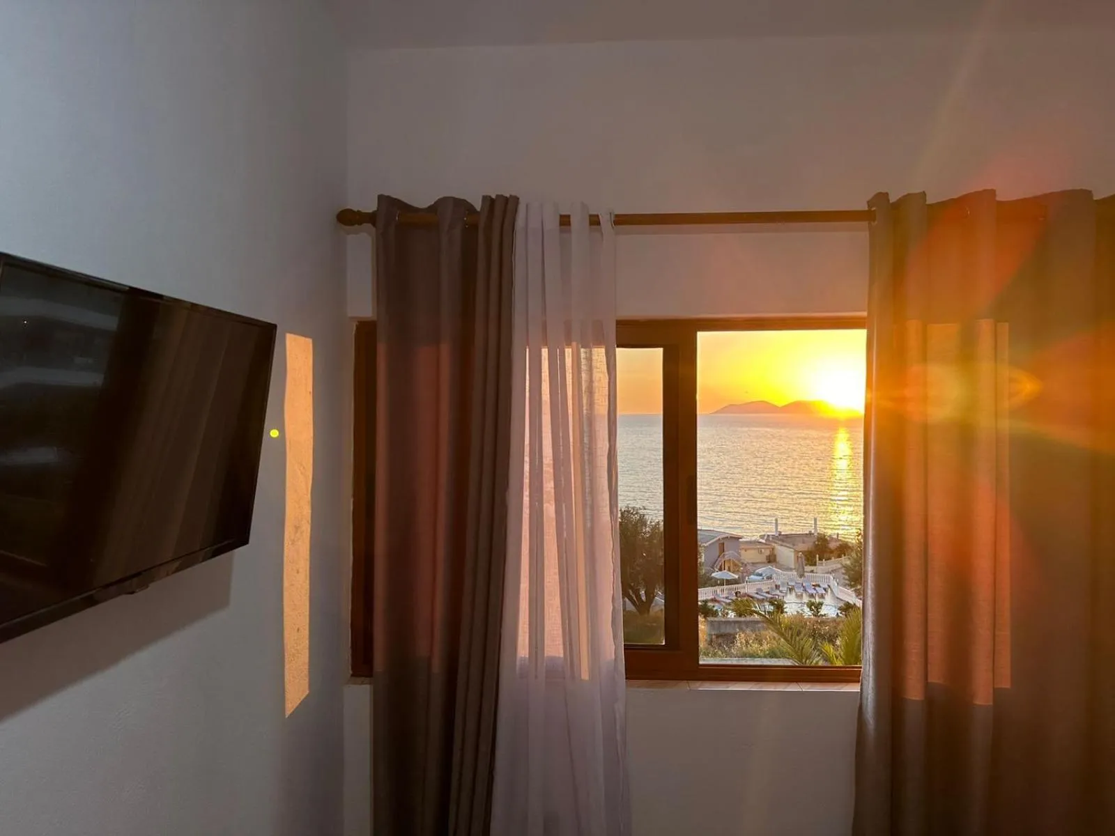 Family Room with Sea View in Villa Gaudium
