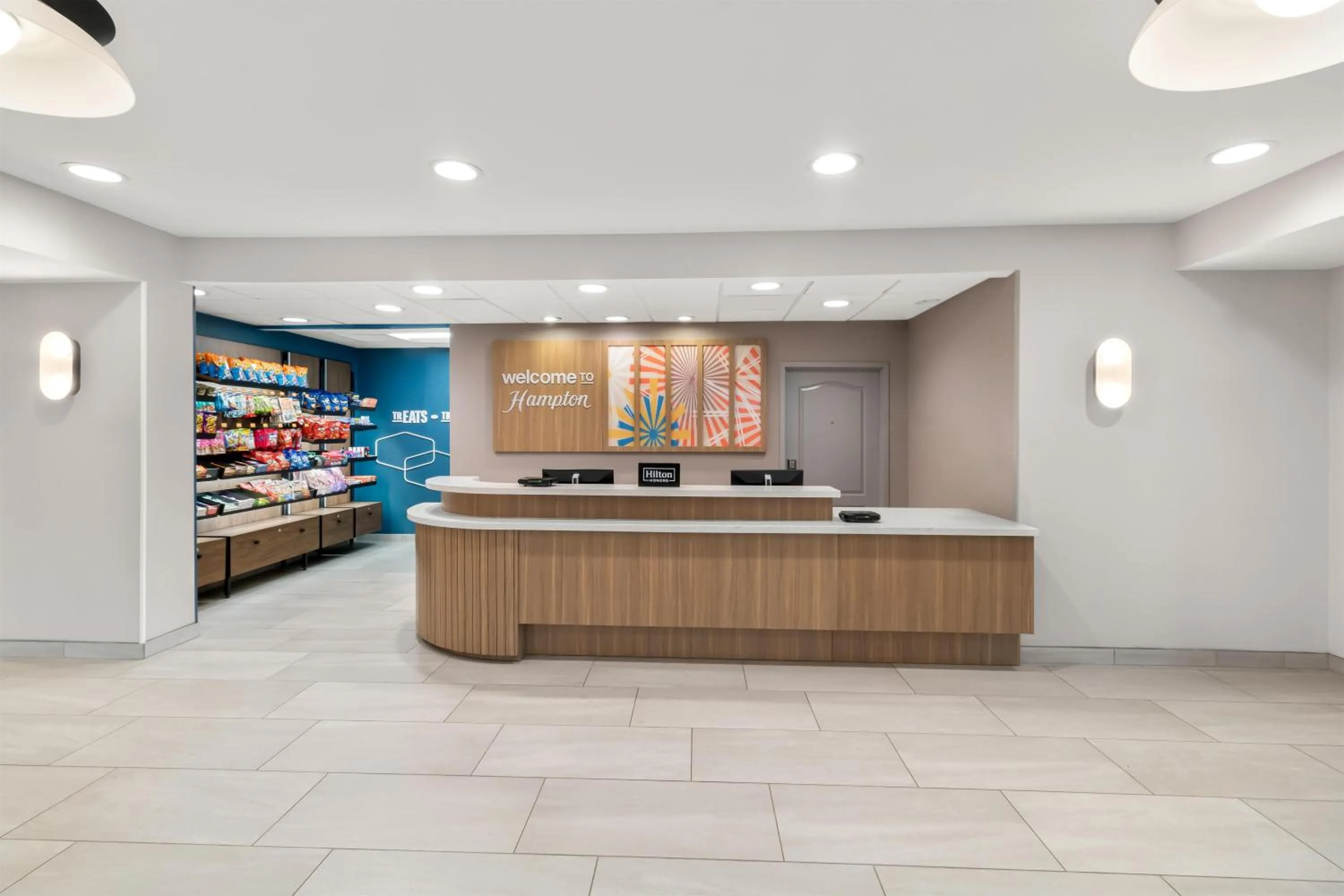 Lobby or reception in Hampton Inn & Suites New Castle, PA