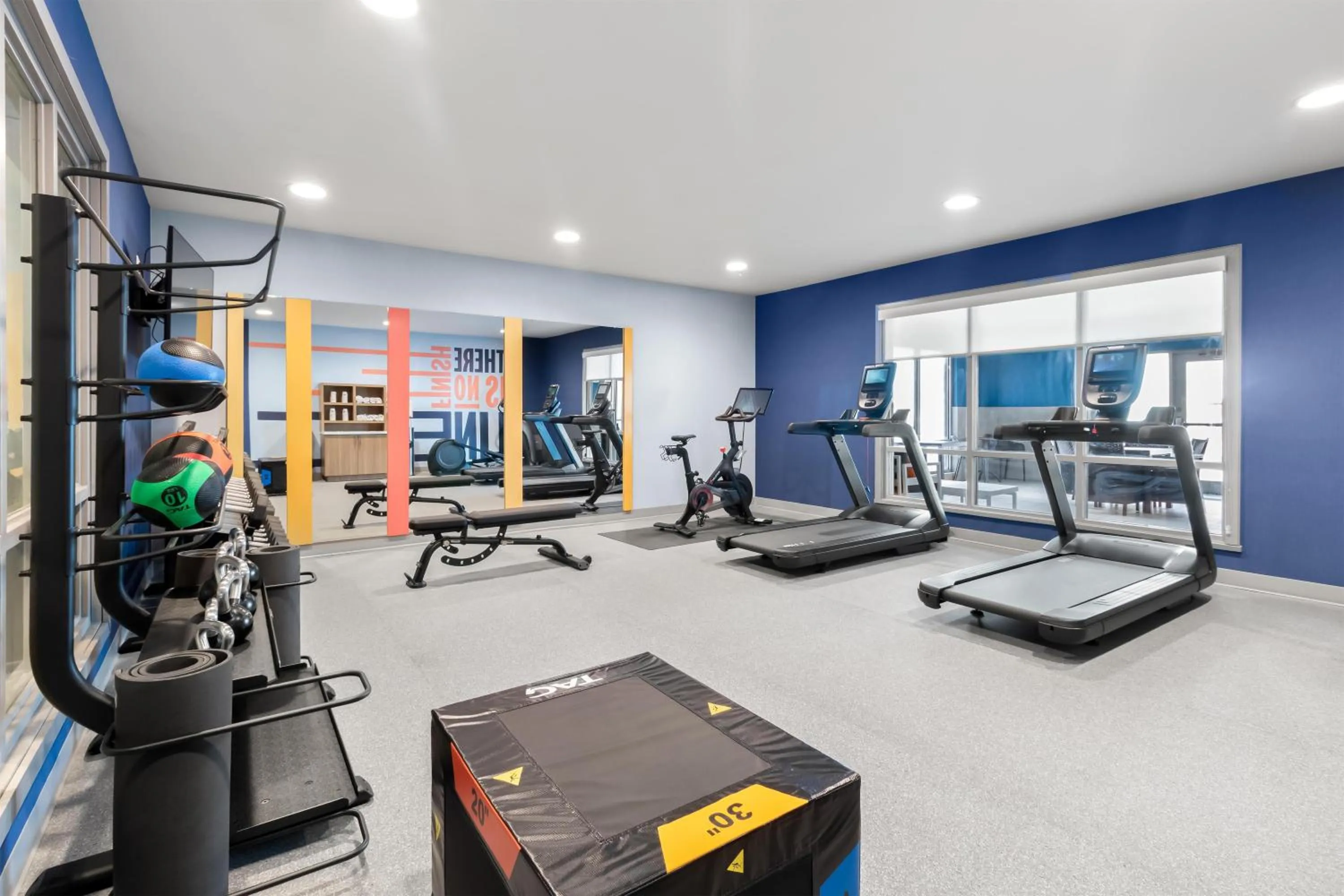 Fitness centre/facilities in Hampton Inn & Suites New Castle, PA