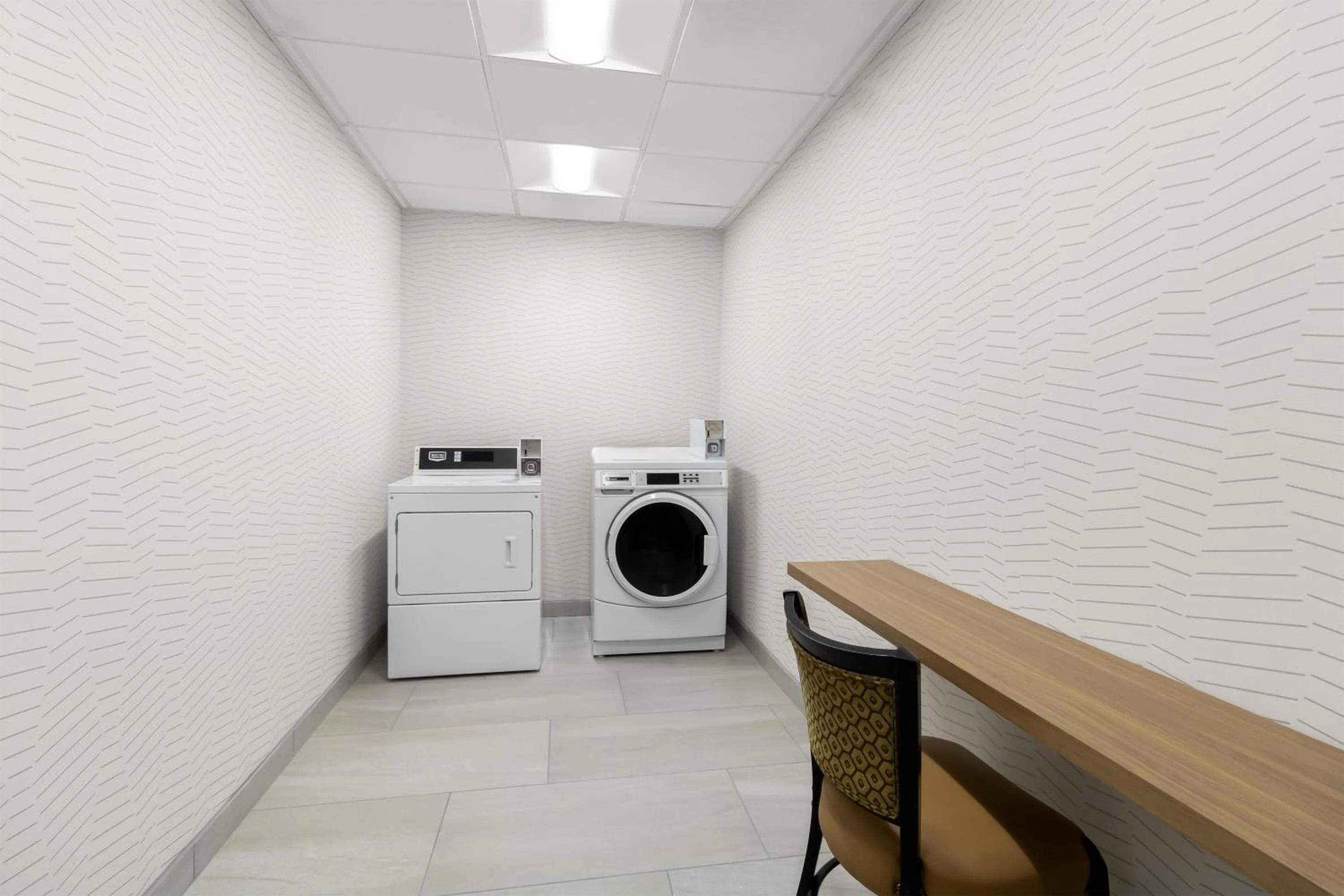 laundry in Hampton Inn & Suites New Castle, PA