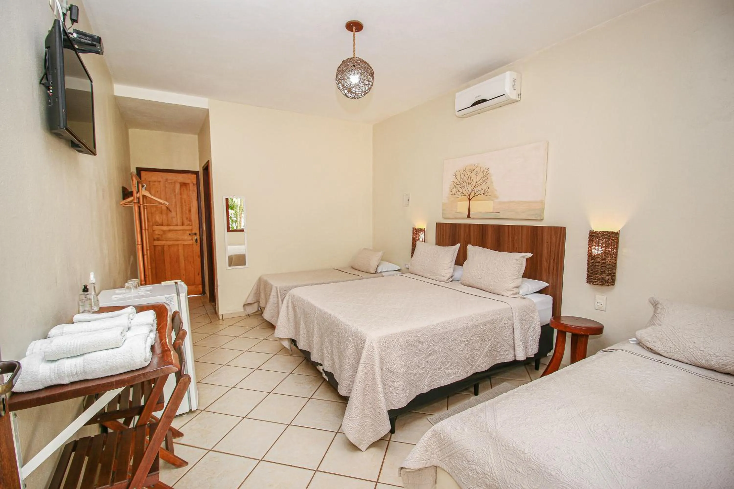 Bedroom, Bed in Pousada Flores do Cerrado