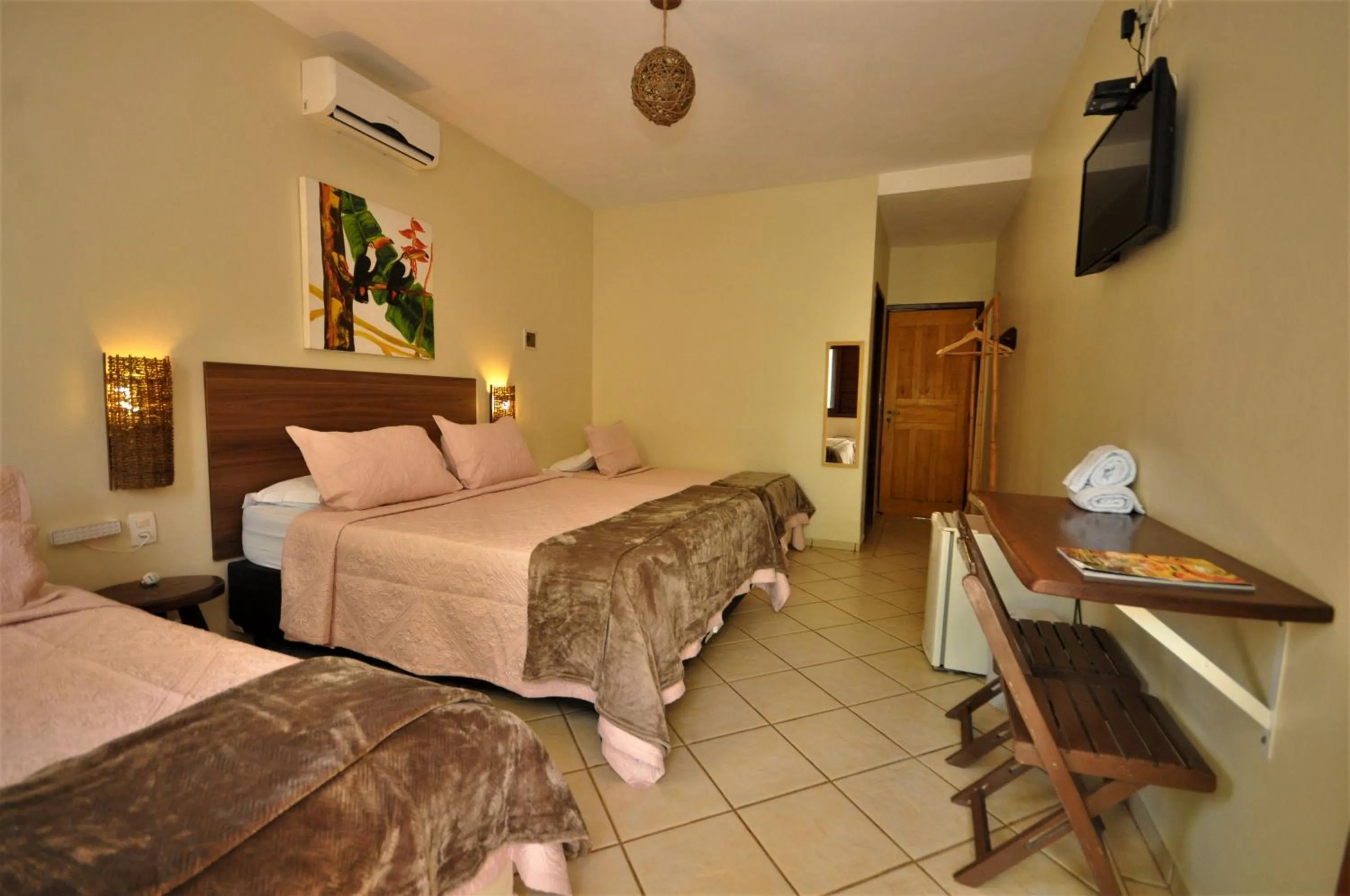 Photo of the whole room, Bed in Pousada Flores do Cerrado