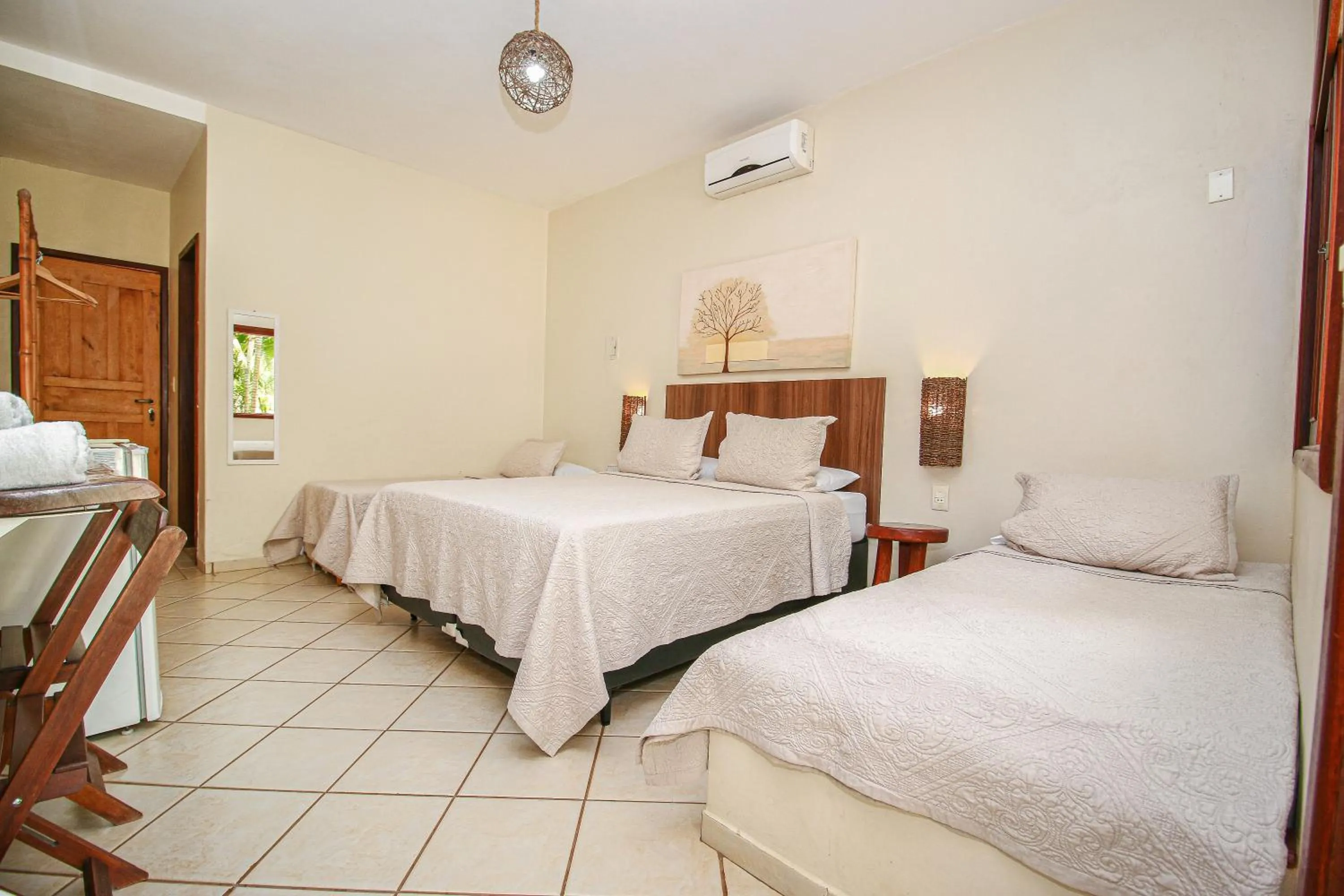 Bedroom, Bed in Pousada Flores do Cerrado