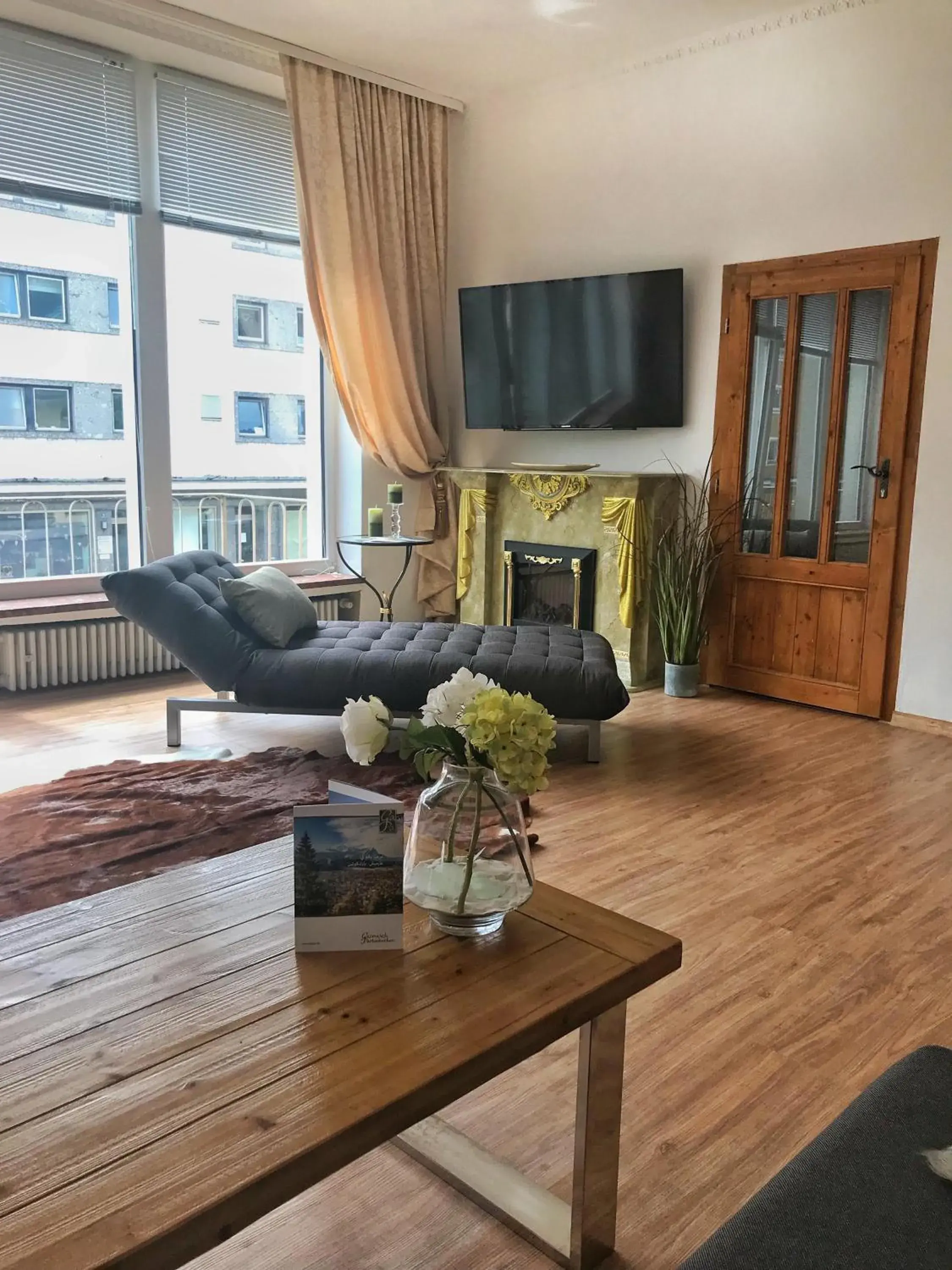 Apartment in Golden GaPa Central Large Family Apartment 24 Apartment in Golden GaPa Central Large Family Apartment 24