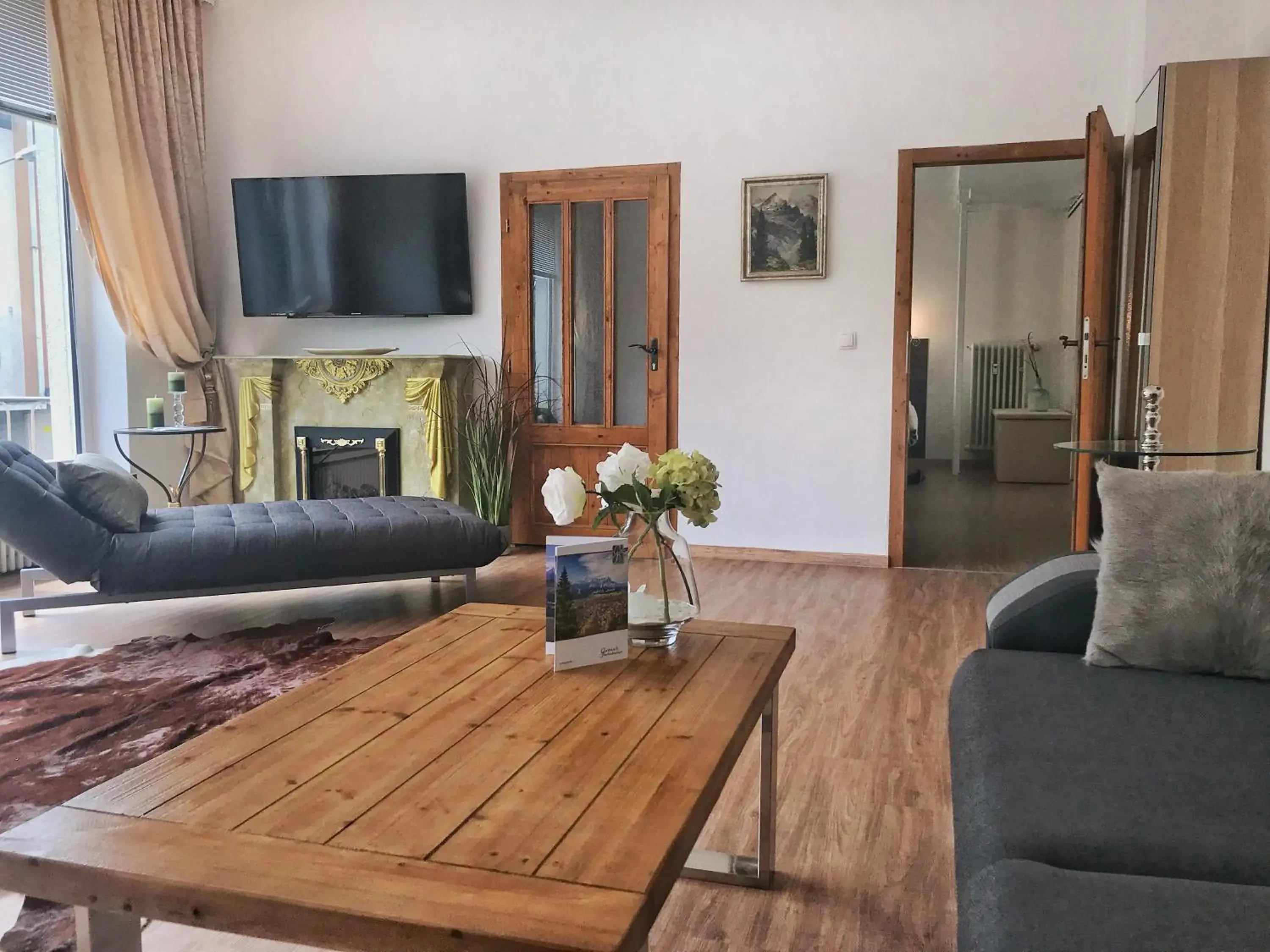 Golden GaPa Central Large Family Apartment 24 Golden GaPa Central Large Family Apartment 24