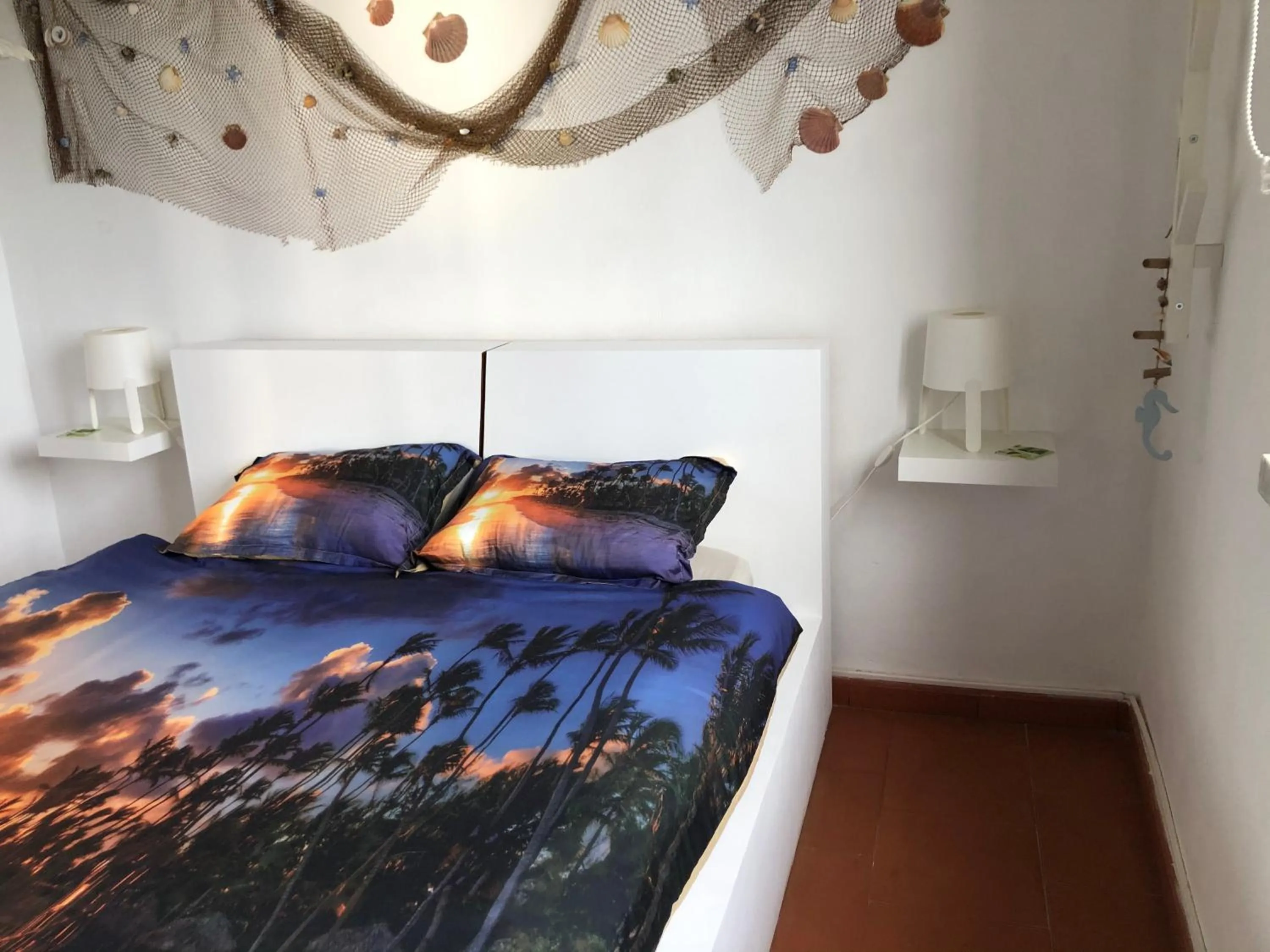 Bed in Fonte da Telha Beach Hostel