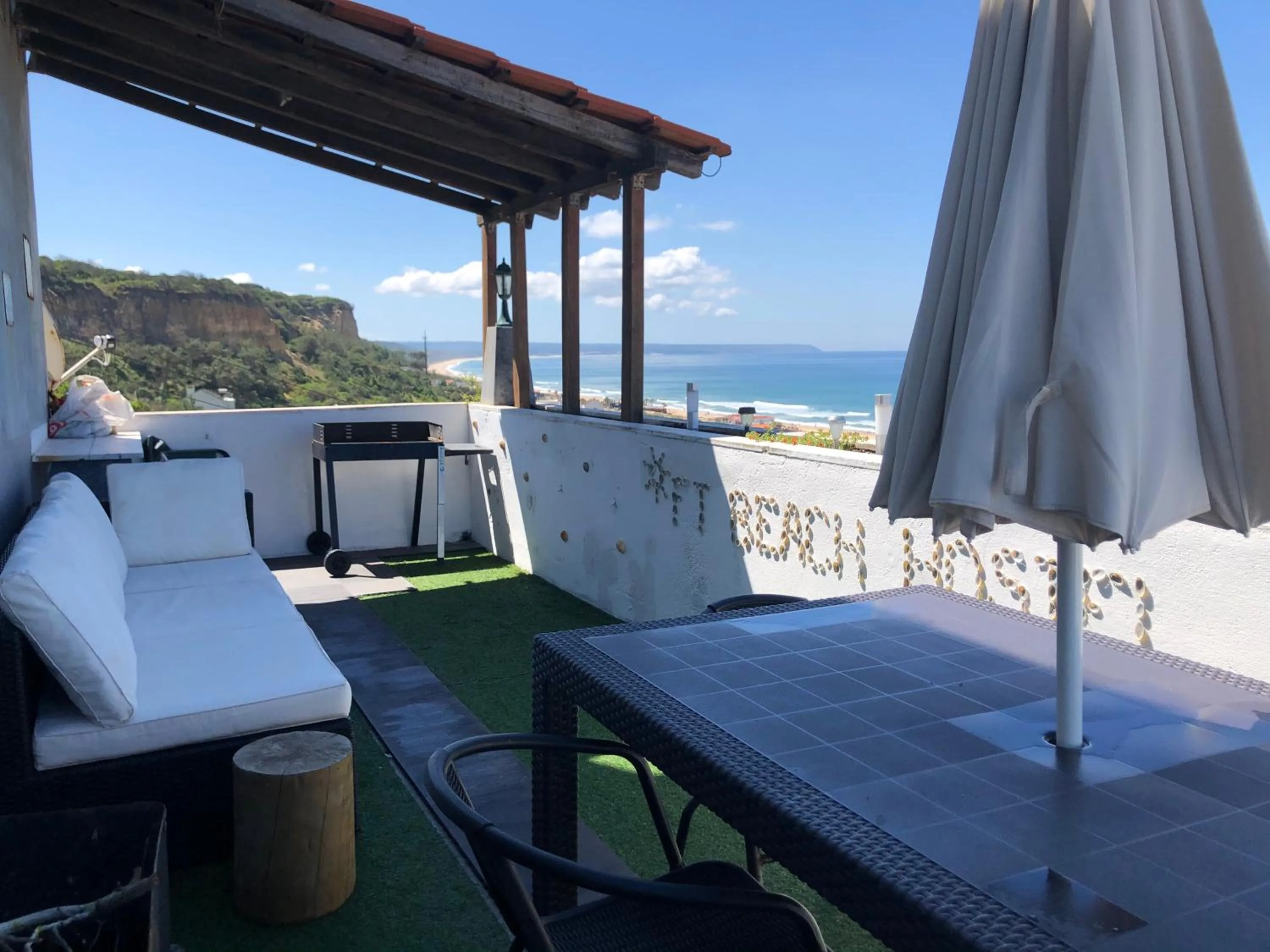 Balcony/Terrace in Fonte da Telha Beach Hostel