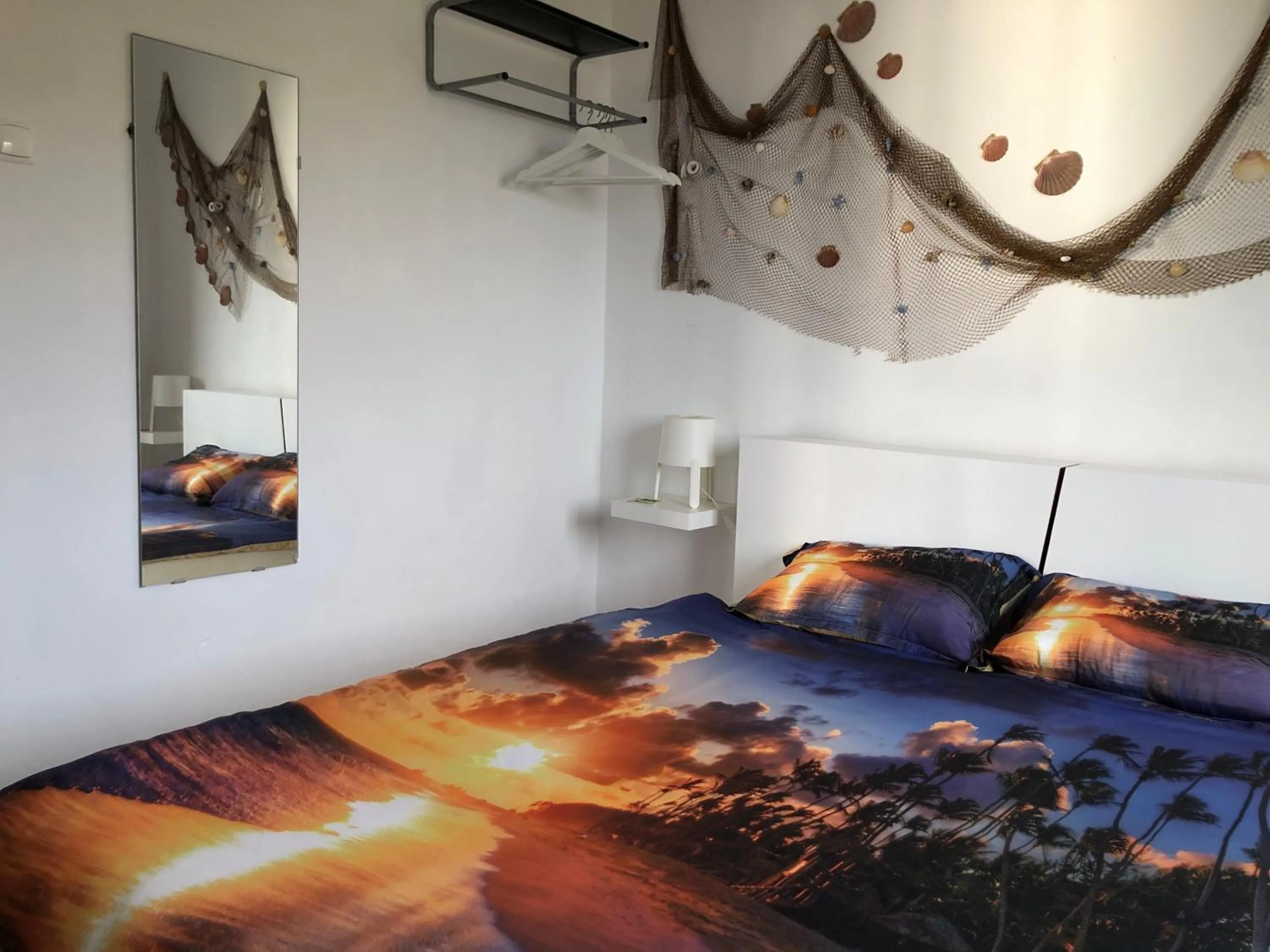 Bed in Fonte da Telha Beach Hostel