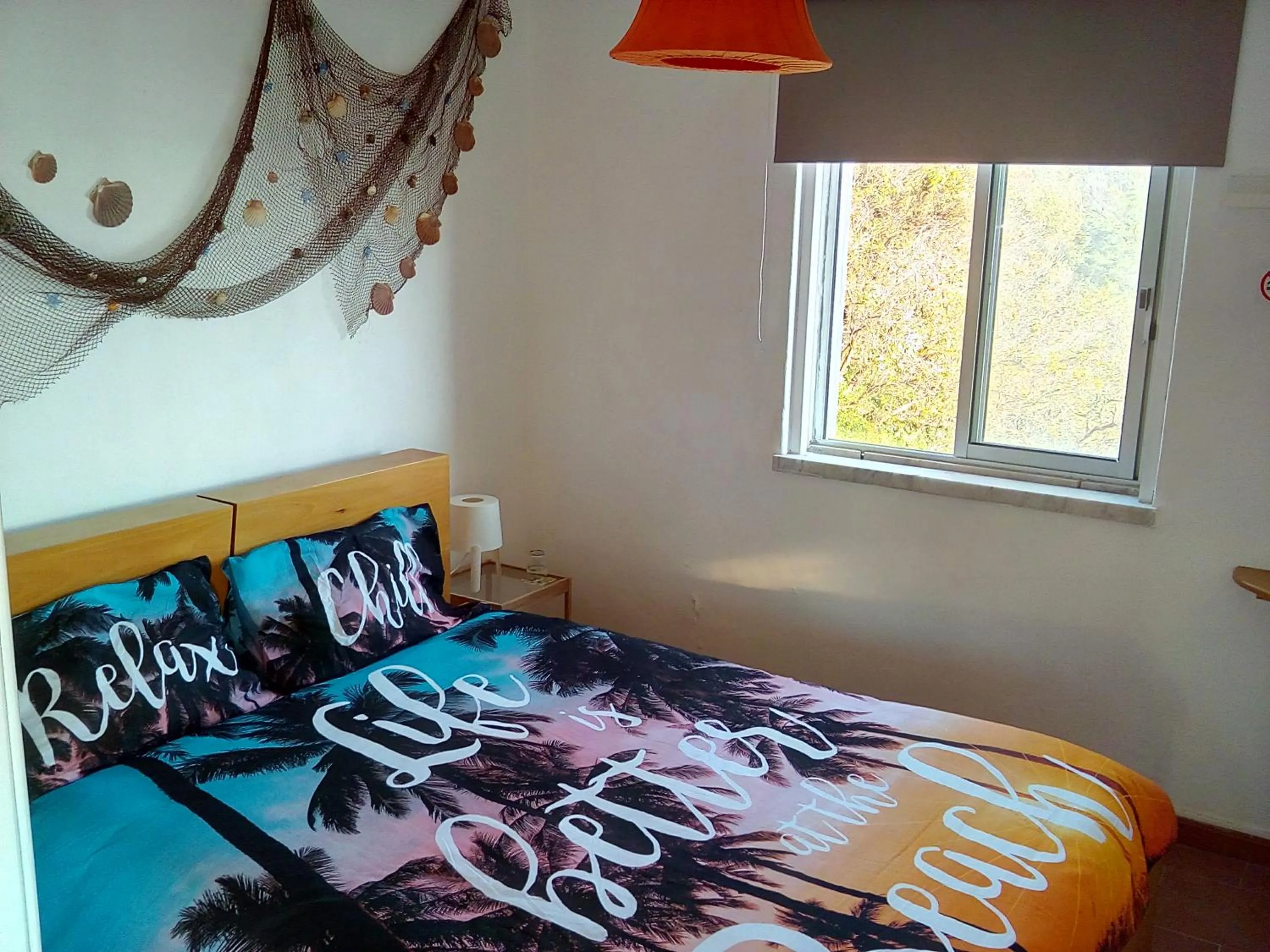 Bed in Fonte da Telha Beach Hostel