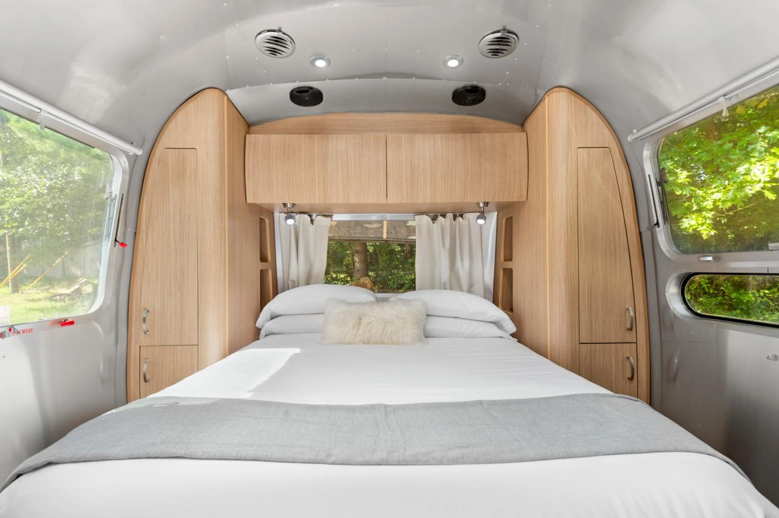 Bed in Asheville River Cabins