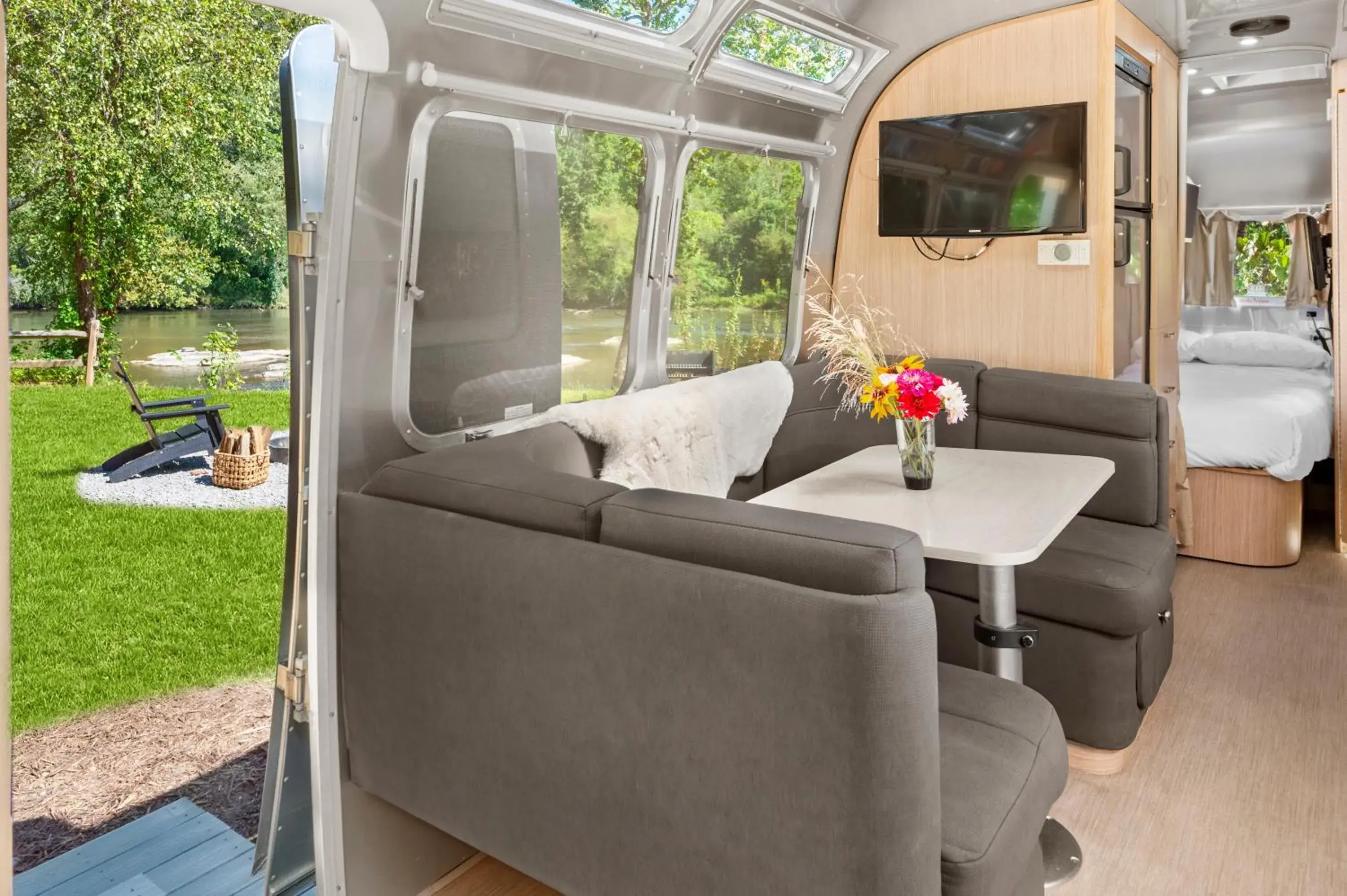 Mobile Home in Asheville River Cabins Mobile Home in Asheville River Cabins