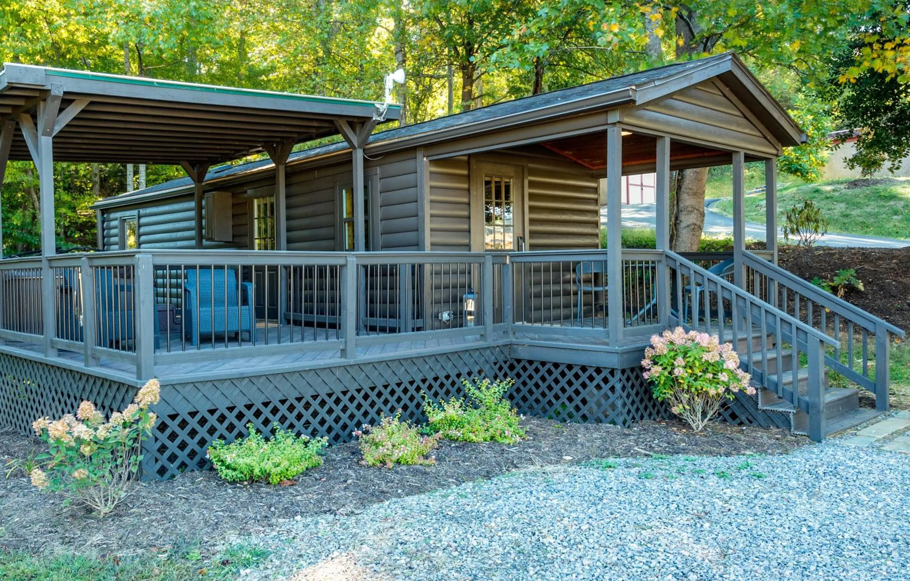 Property building in Asheville River Cabins