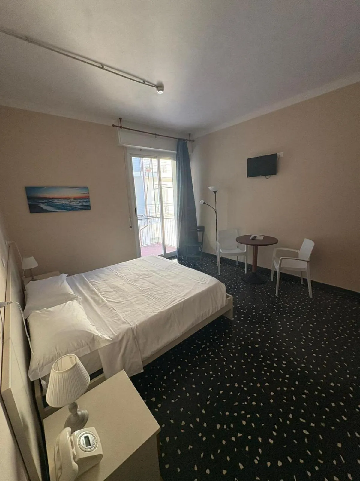 Balcony/Terrace, Bed in Hotel Elisabetta