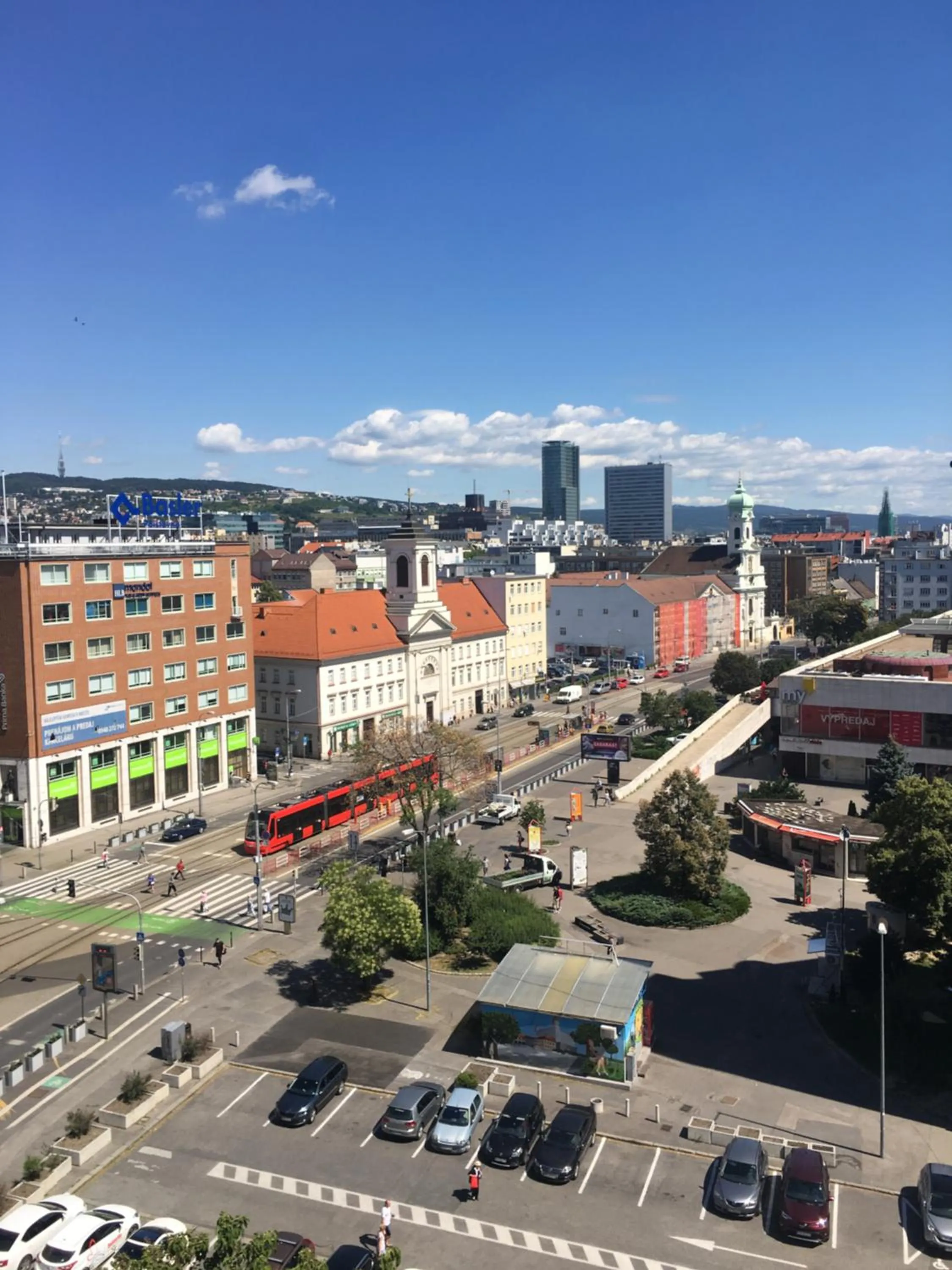 Day in City Center Best Place Apartments