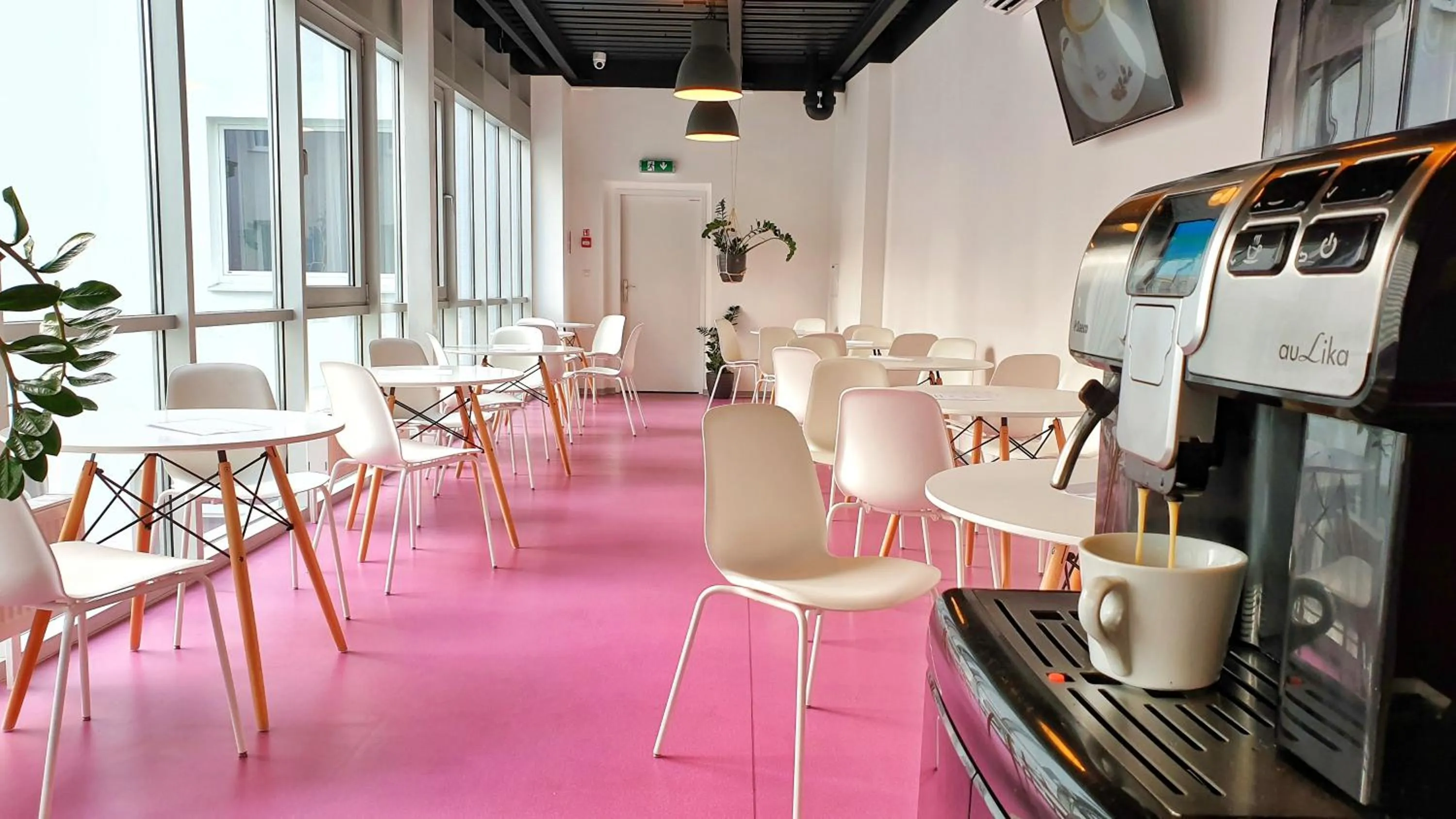 Coffee/tea facilities in City Center Best Place Apartments