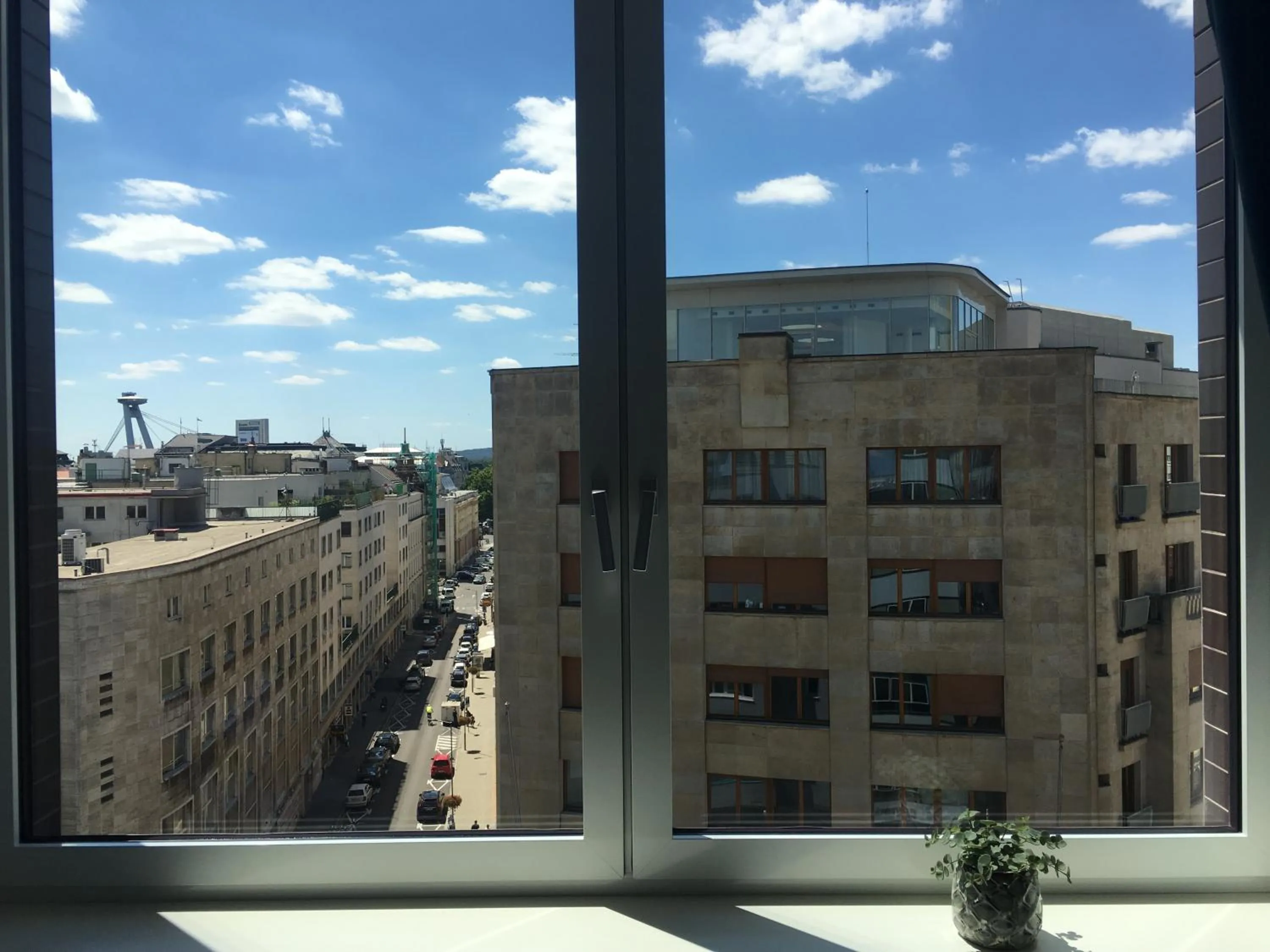 Day in City Center Best Place Apartments