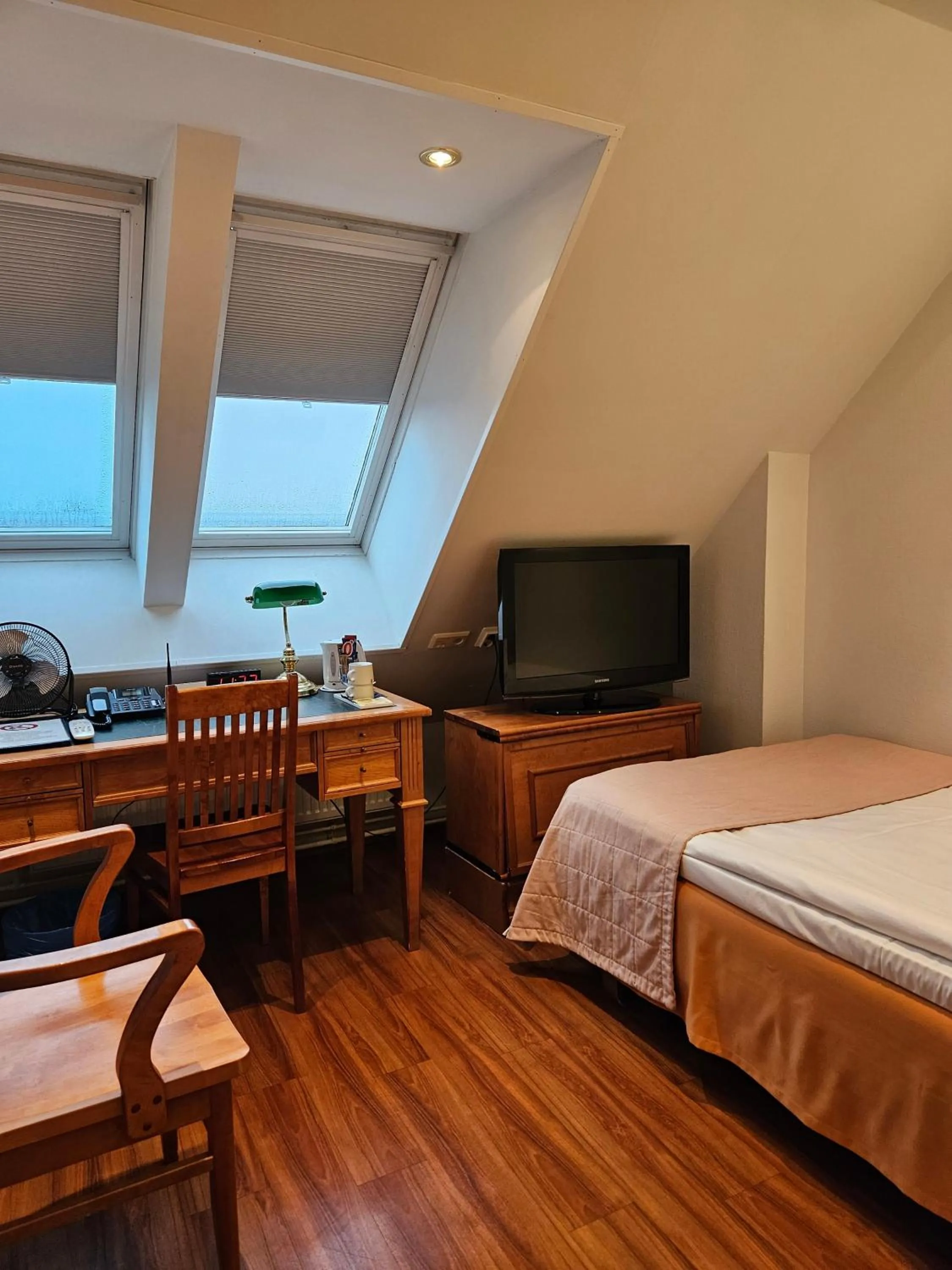 Bed in Best Western Hotel Apollo