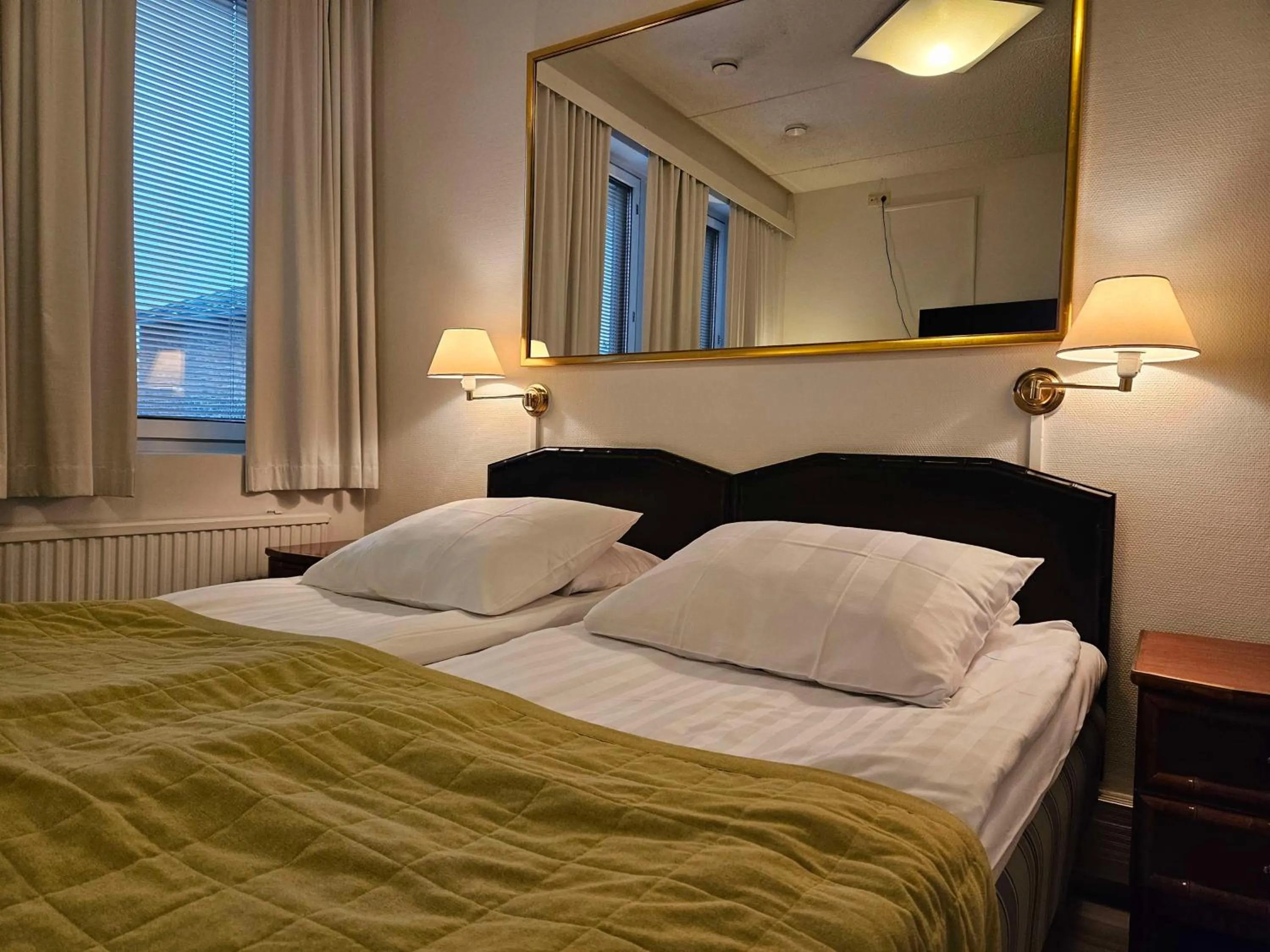 Bedroom, Bed in Best Western Hotel Apollo