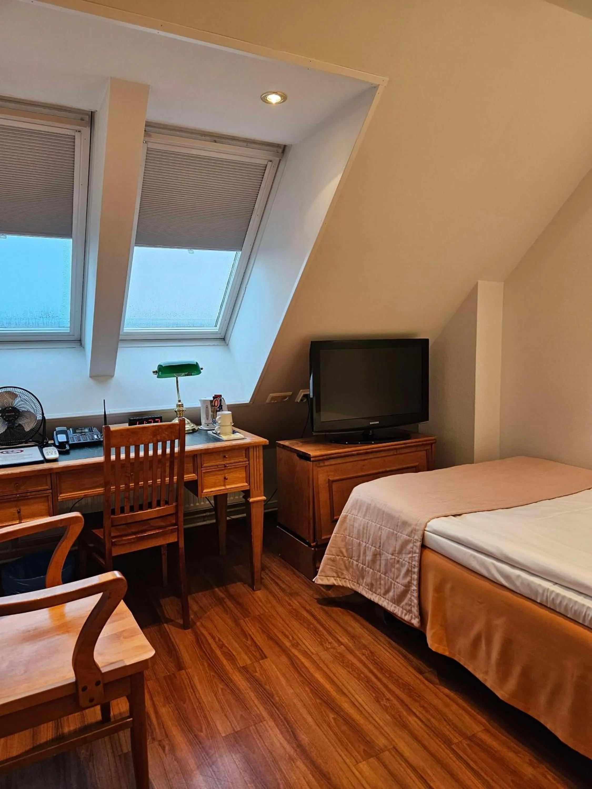 Bedroom, Bed in Best Western Hotel Apollo