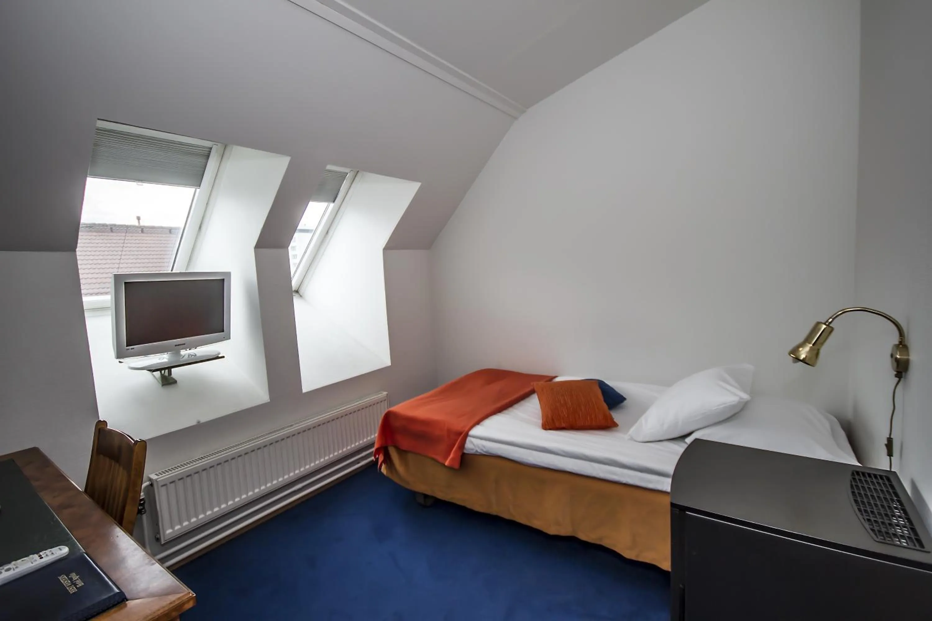 Photo of the whole room, Bed in Best Western Hotel Apollo