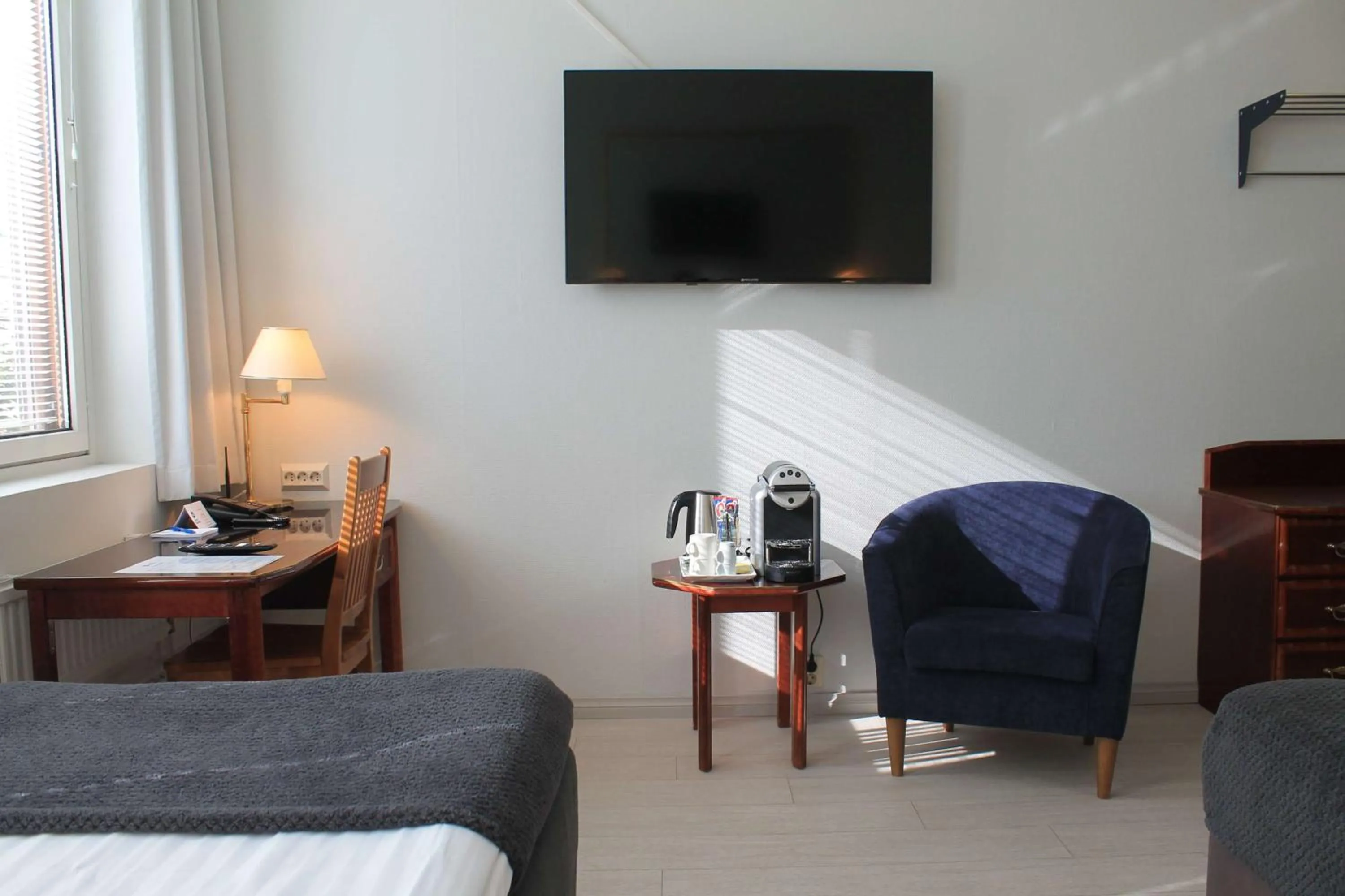 Bedroom in Best Western Hotel Apollo