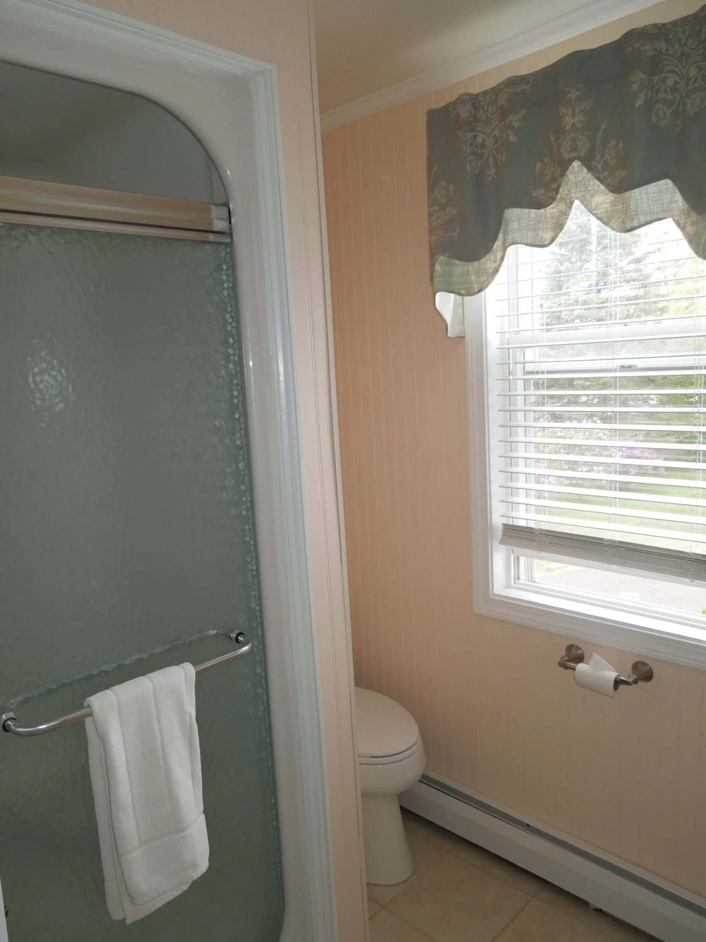 Bathroom in Victoria Inn