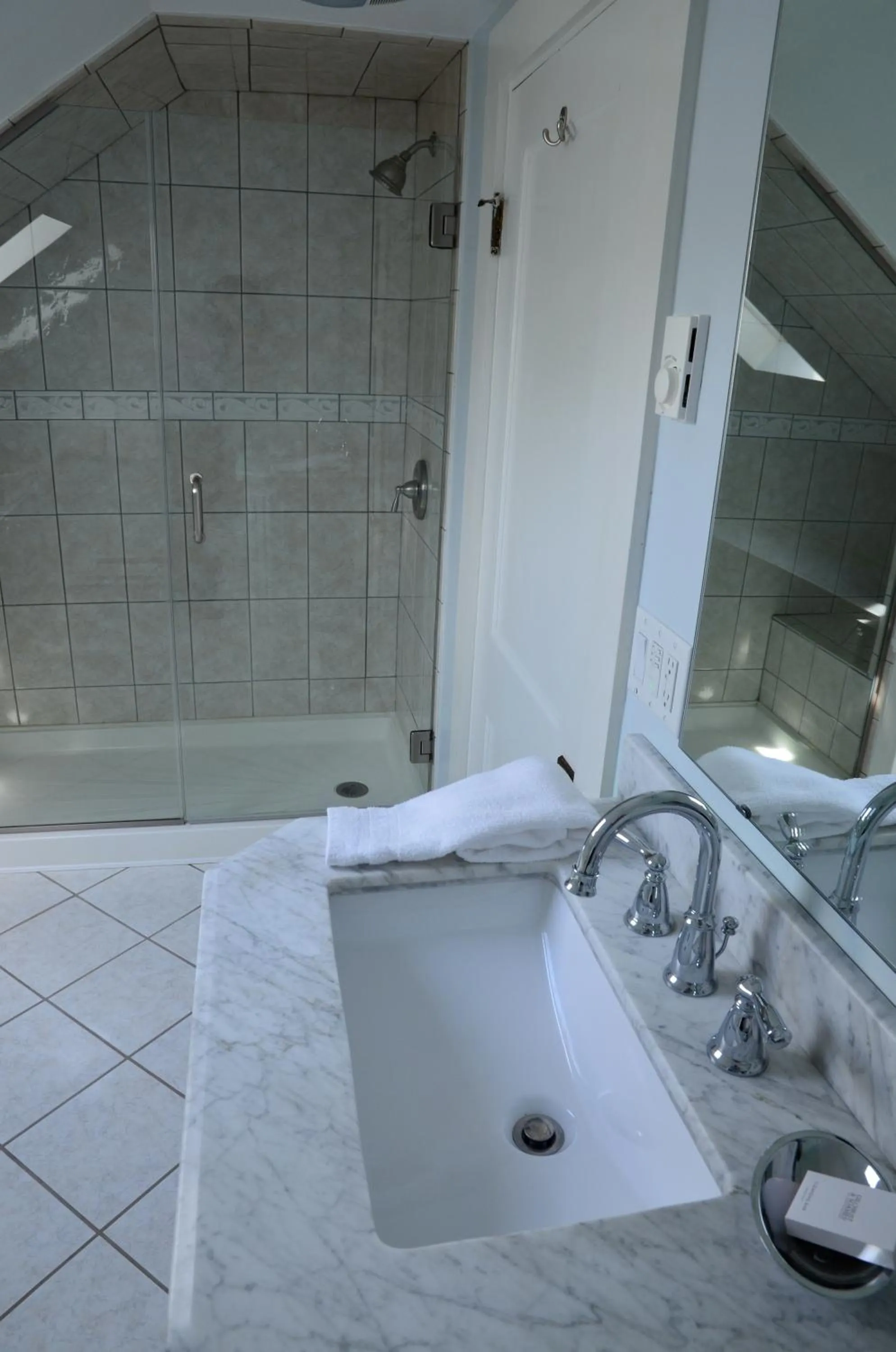 Bathroom in Victoria Inn