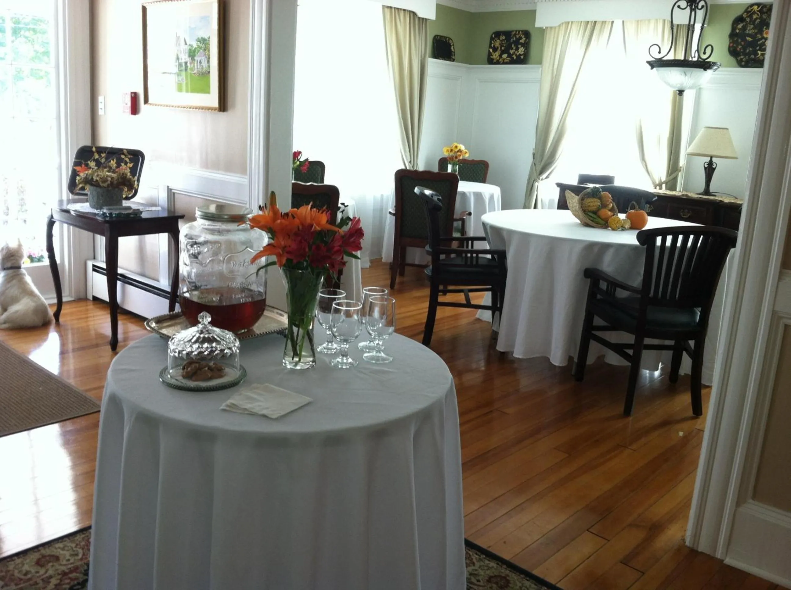 Restaurant/places to eat in Victoria Inn